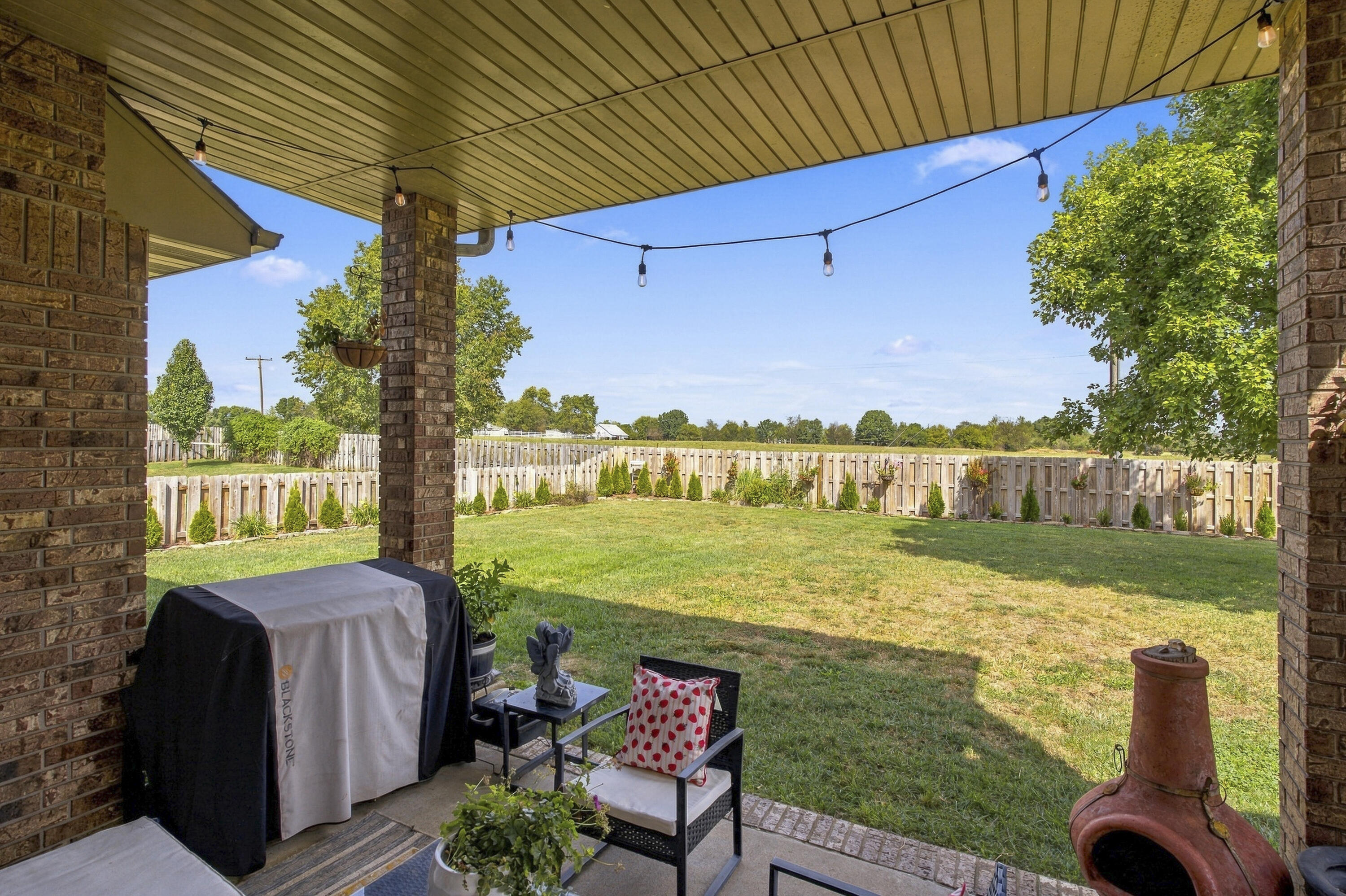909 Glacier Court Property Photo 34