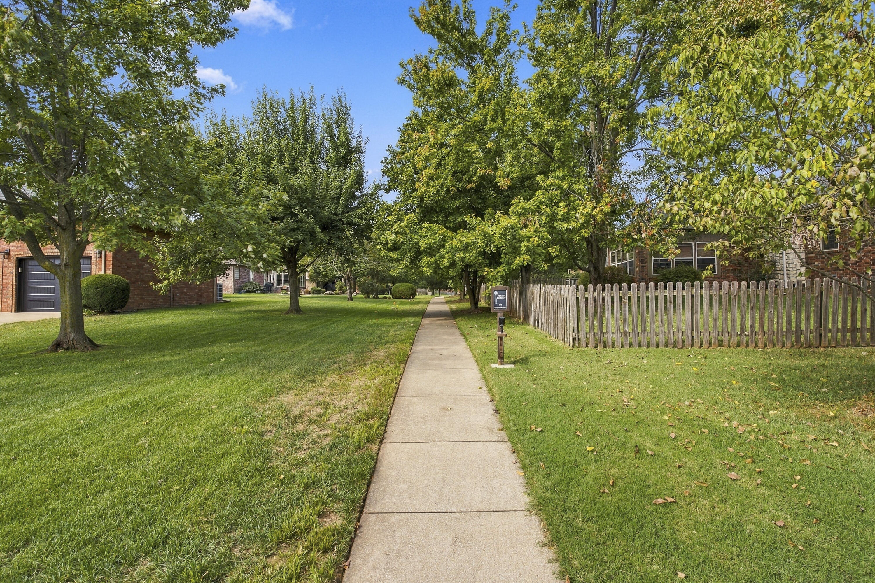 909 Glacier Court Property Photo 41
