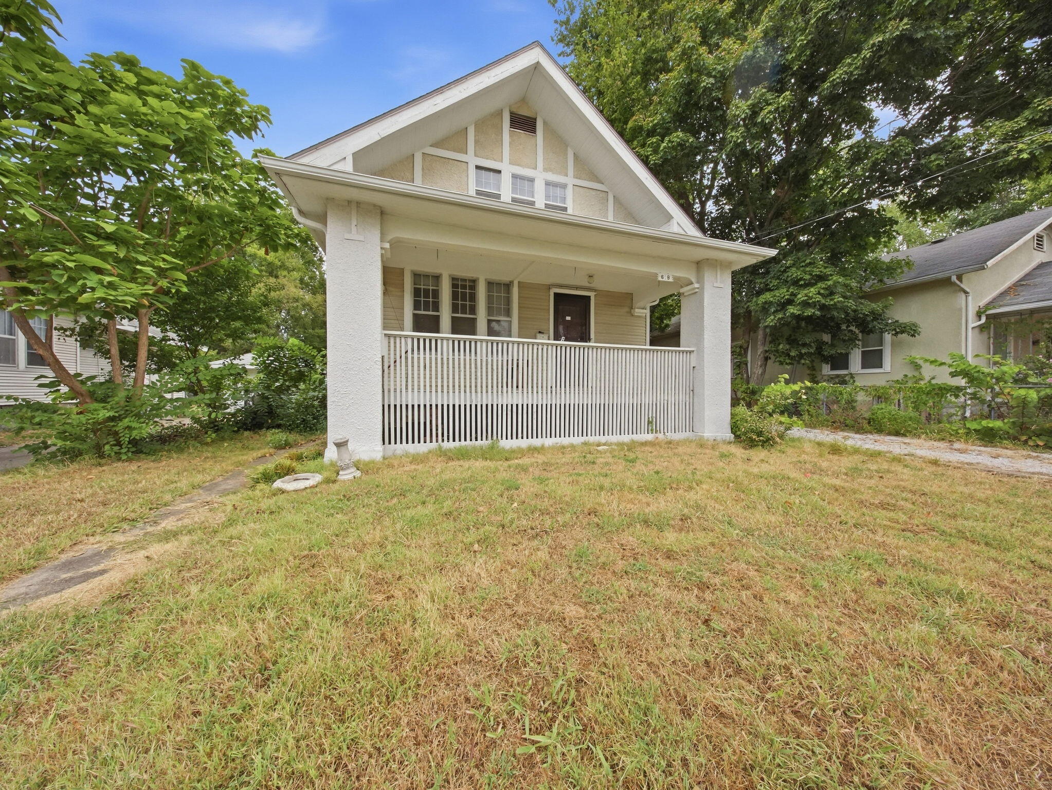 619 West Webster Street Property Photo 5