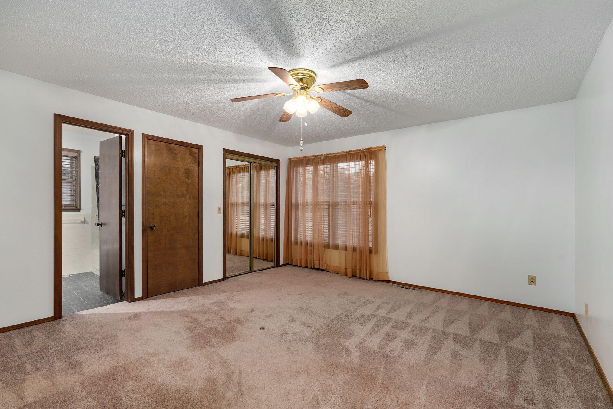 3343 South Virginia Avenue Property Photo 28