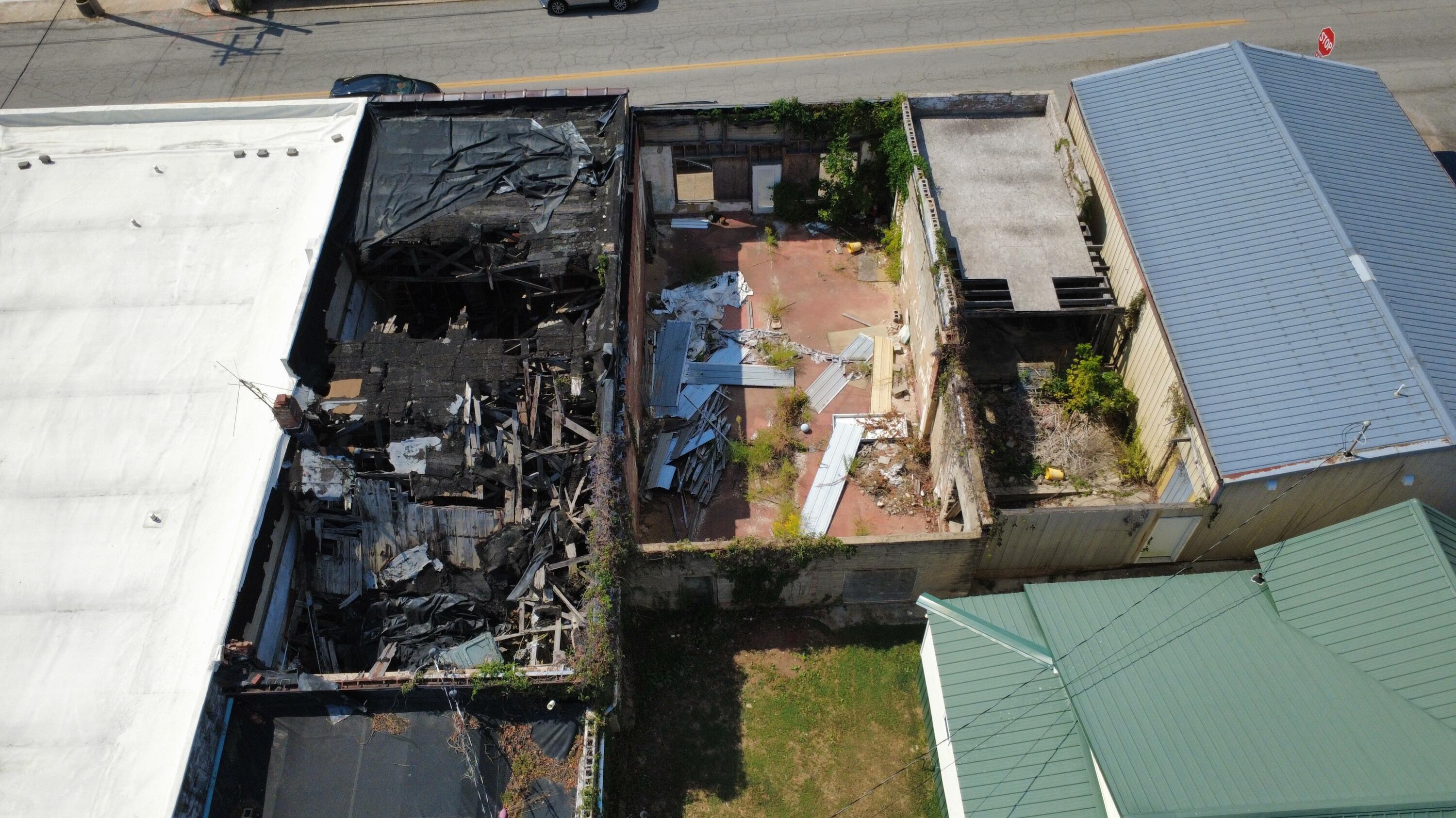 123 North Elm Avenue Property Photo 5