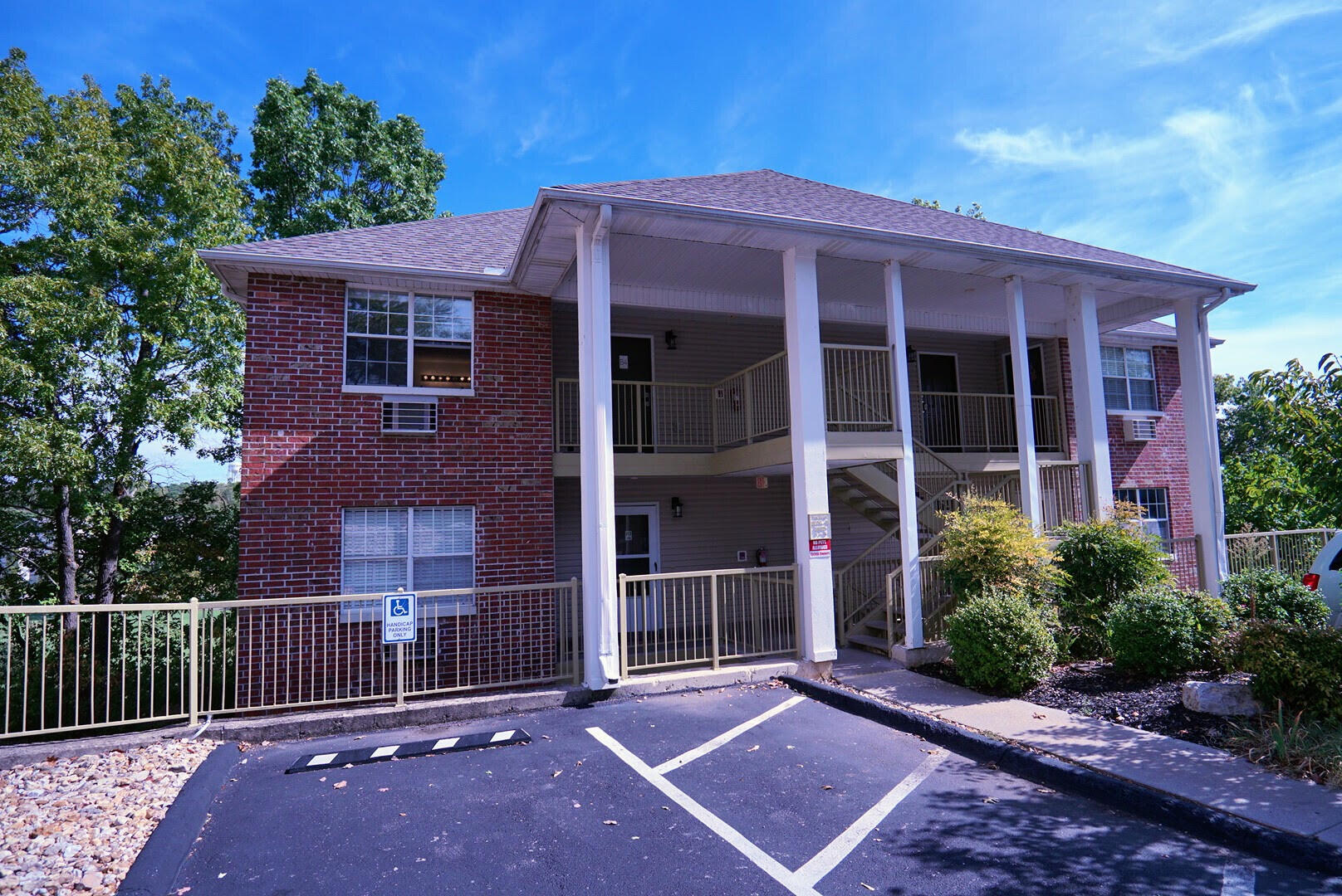 200 Golf View Drive B4 Property Photo 15