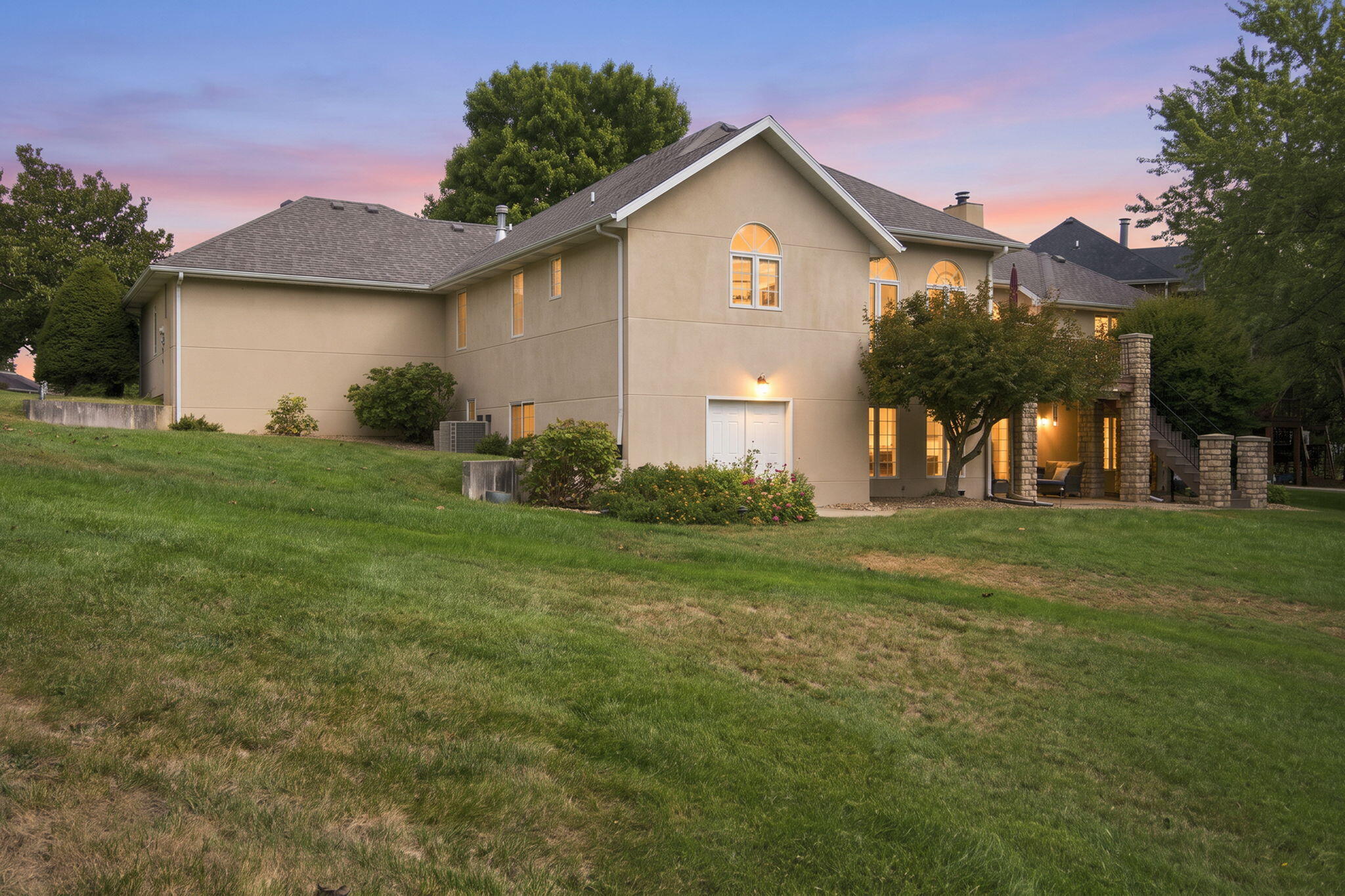 2328 South Wind Rose Place Property Photo 4
