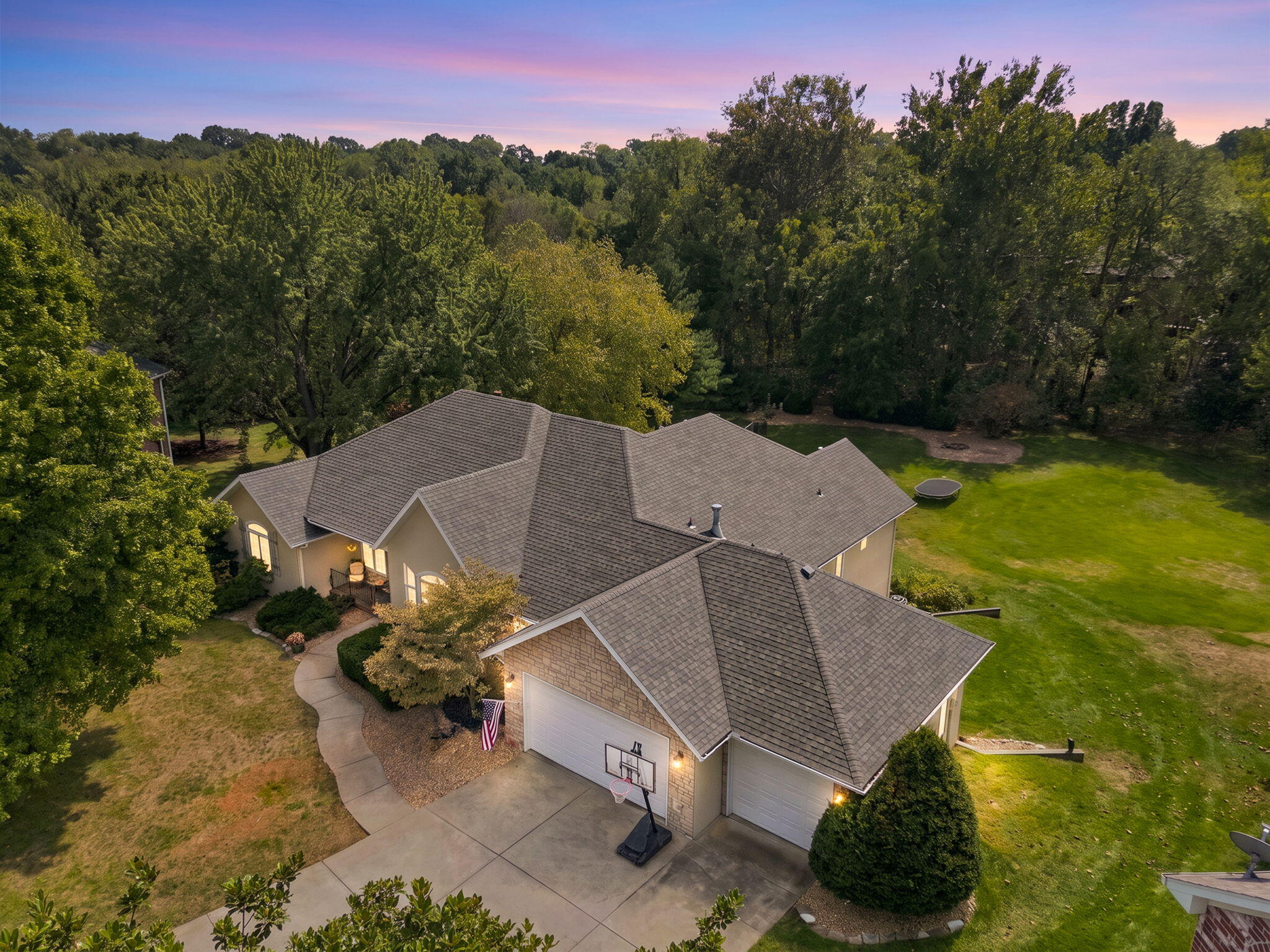 2328 South Wind Rose Place Property Photo 7