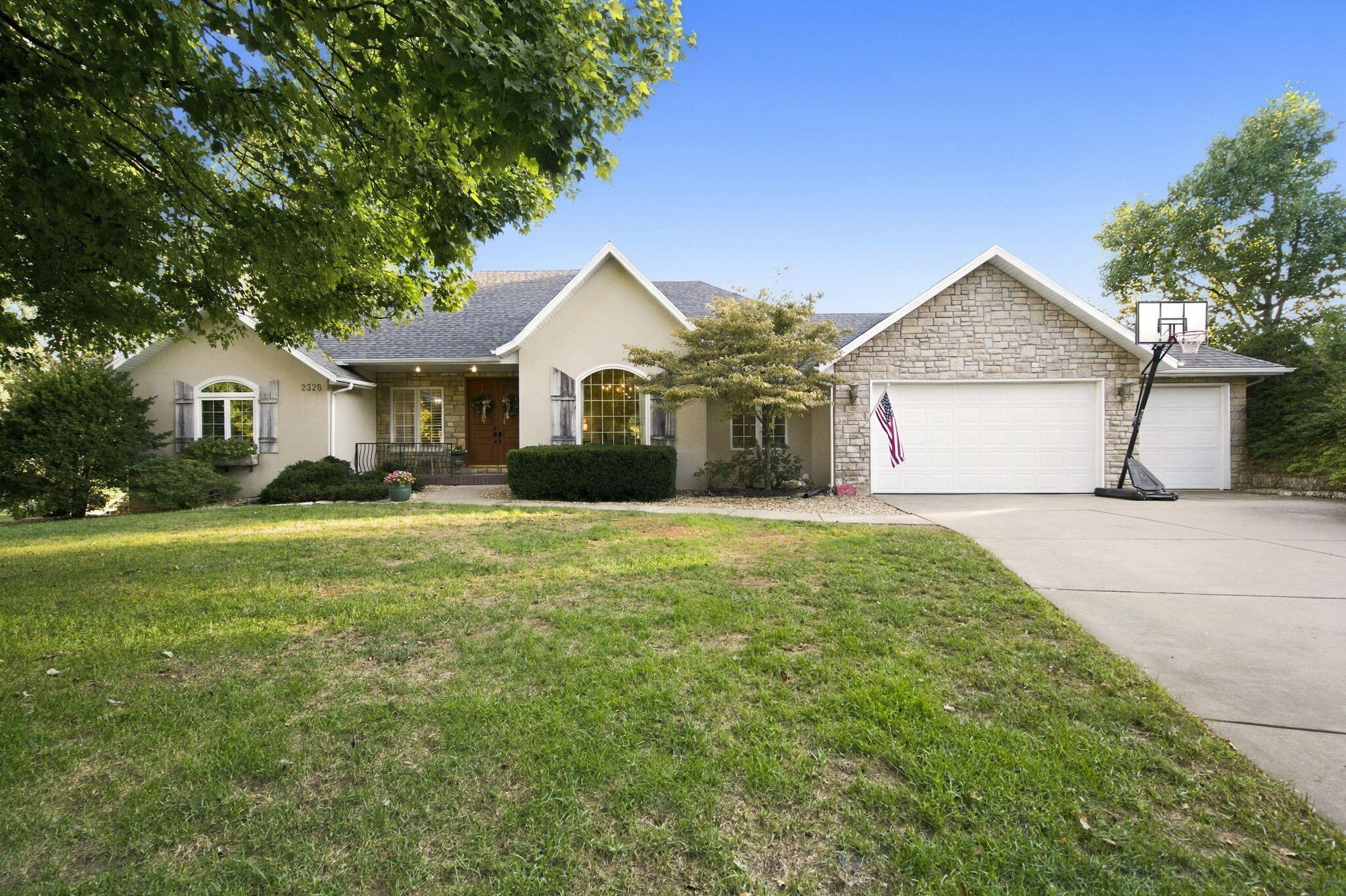 2328 South Wind Rose Place Property Photo 8