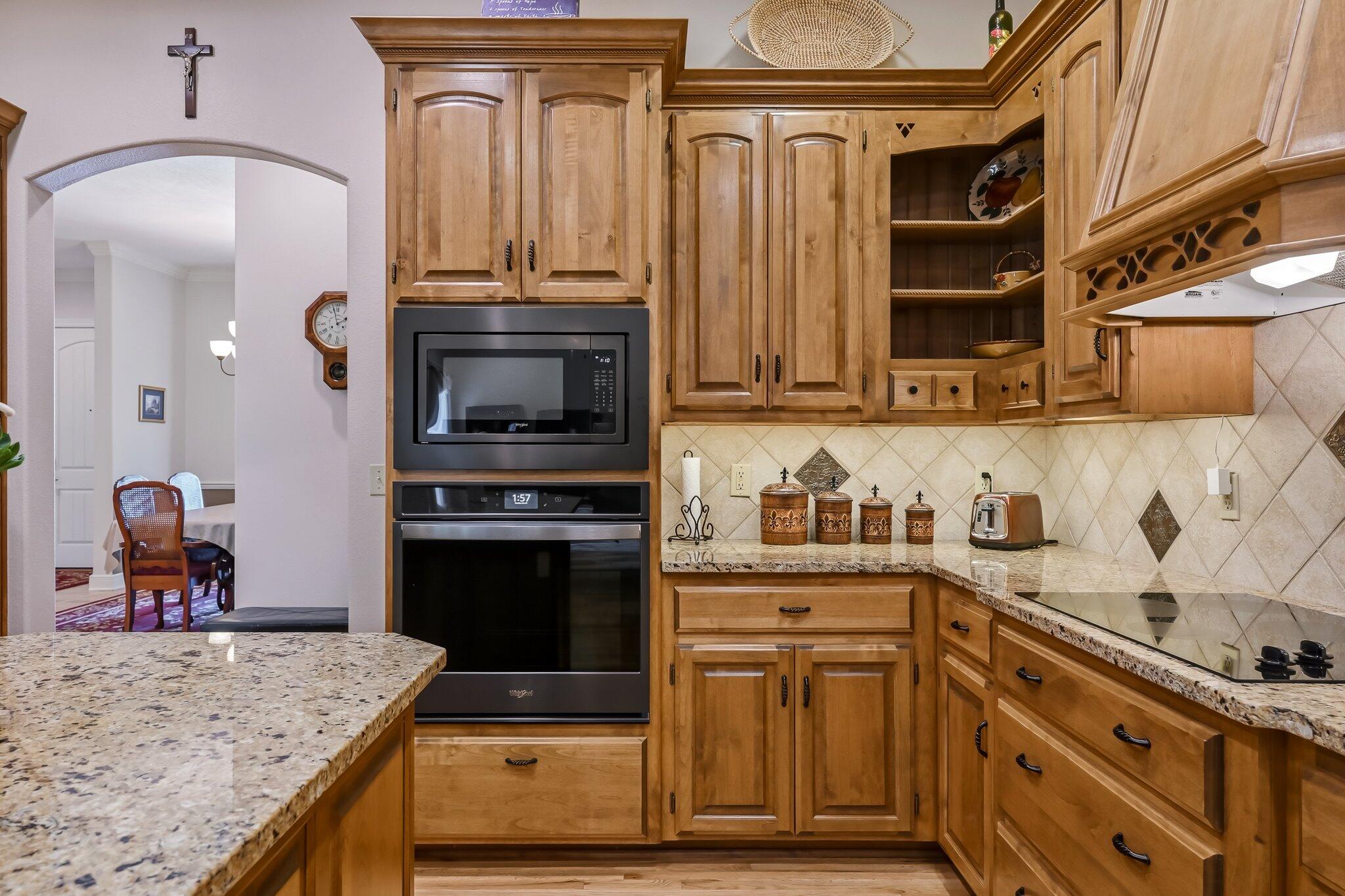 1272 Hayden Court East Property Photo 21