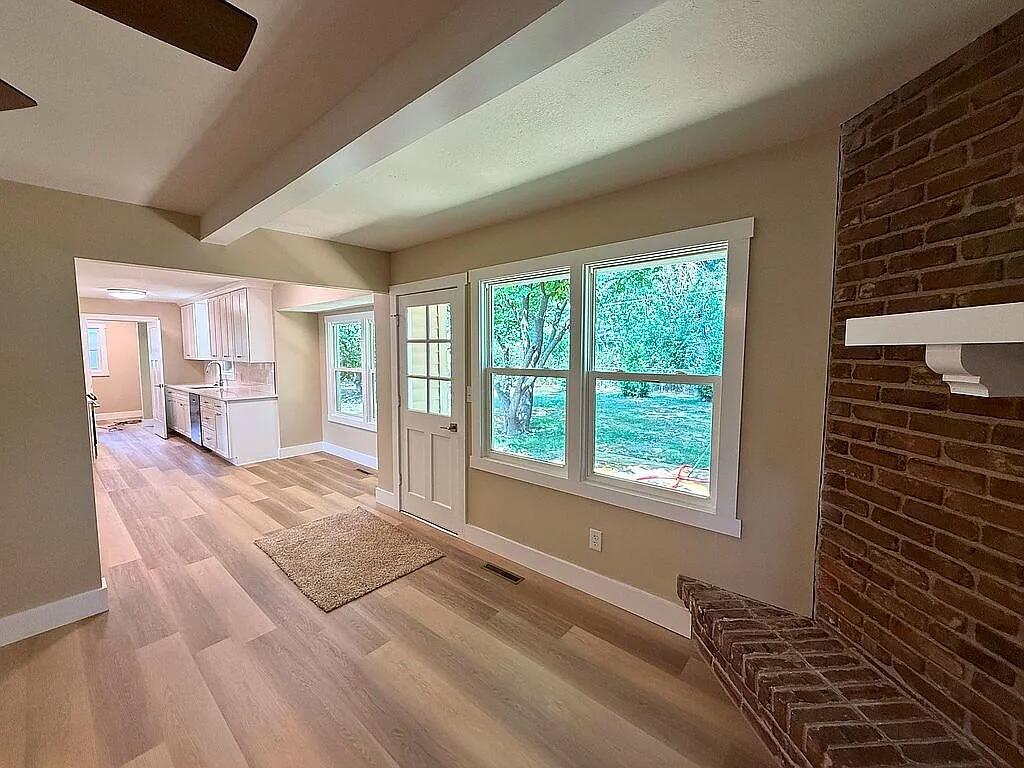 1527 East Hanover Street Property Photo 12