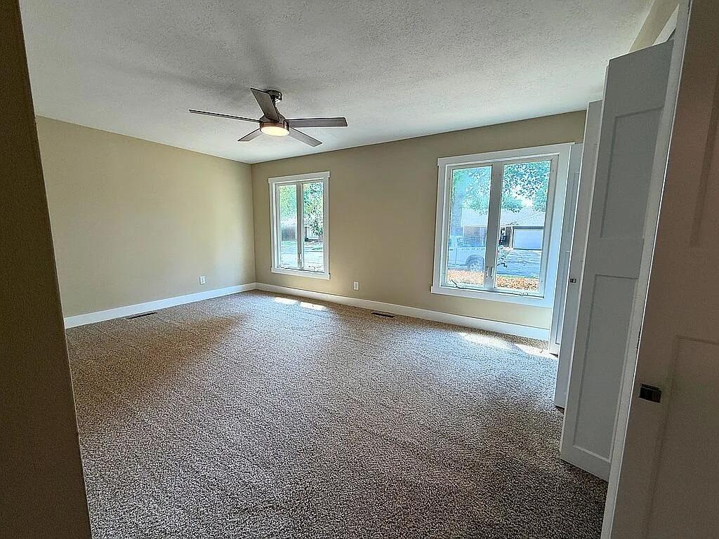 1527 East Hanover Street Property Photo 16