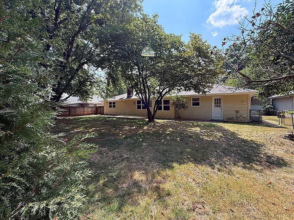 1527 East Hanover Street Property Photo 28