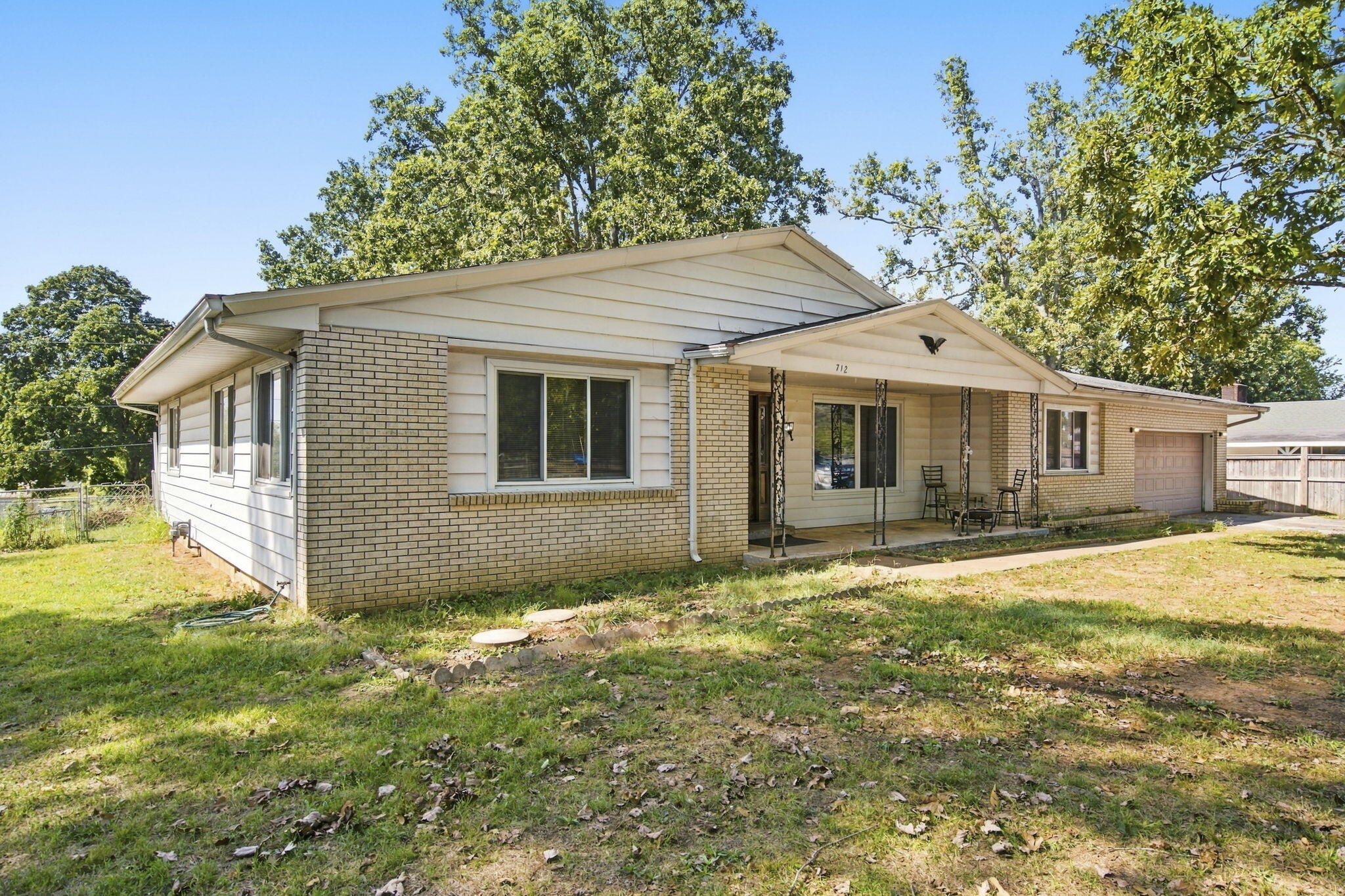 712 Agnes Street Property Photo 2