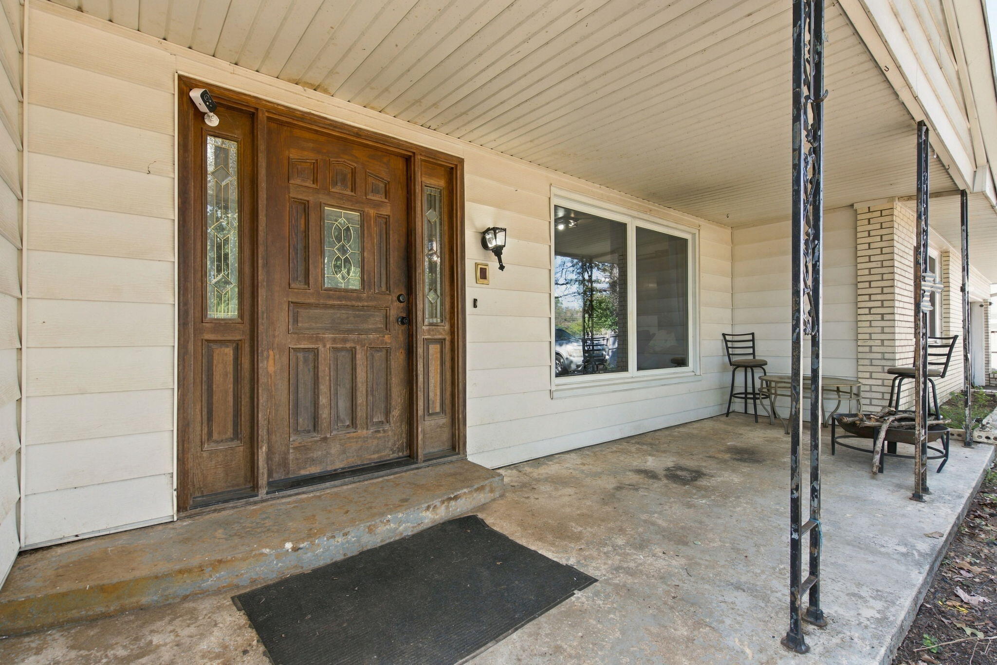 712 Agnes Street Property Photo 5