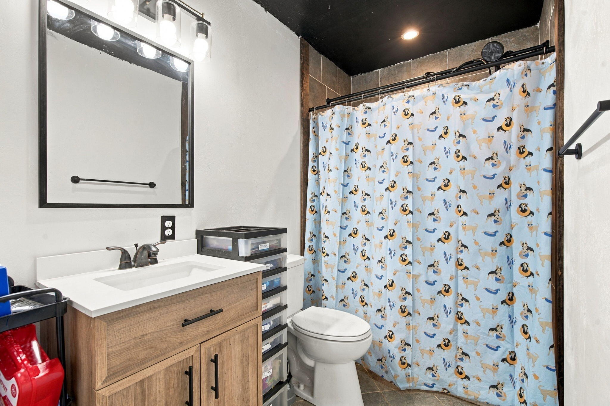 712 Agnes Street Property Photo 19