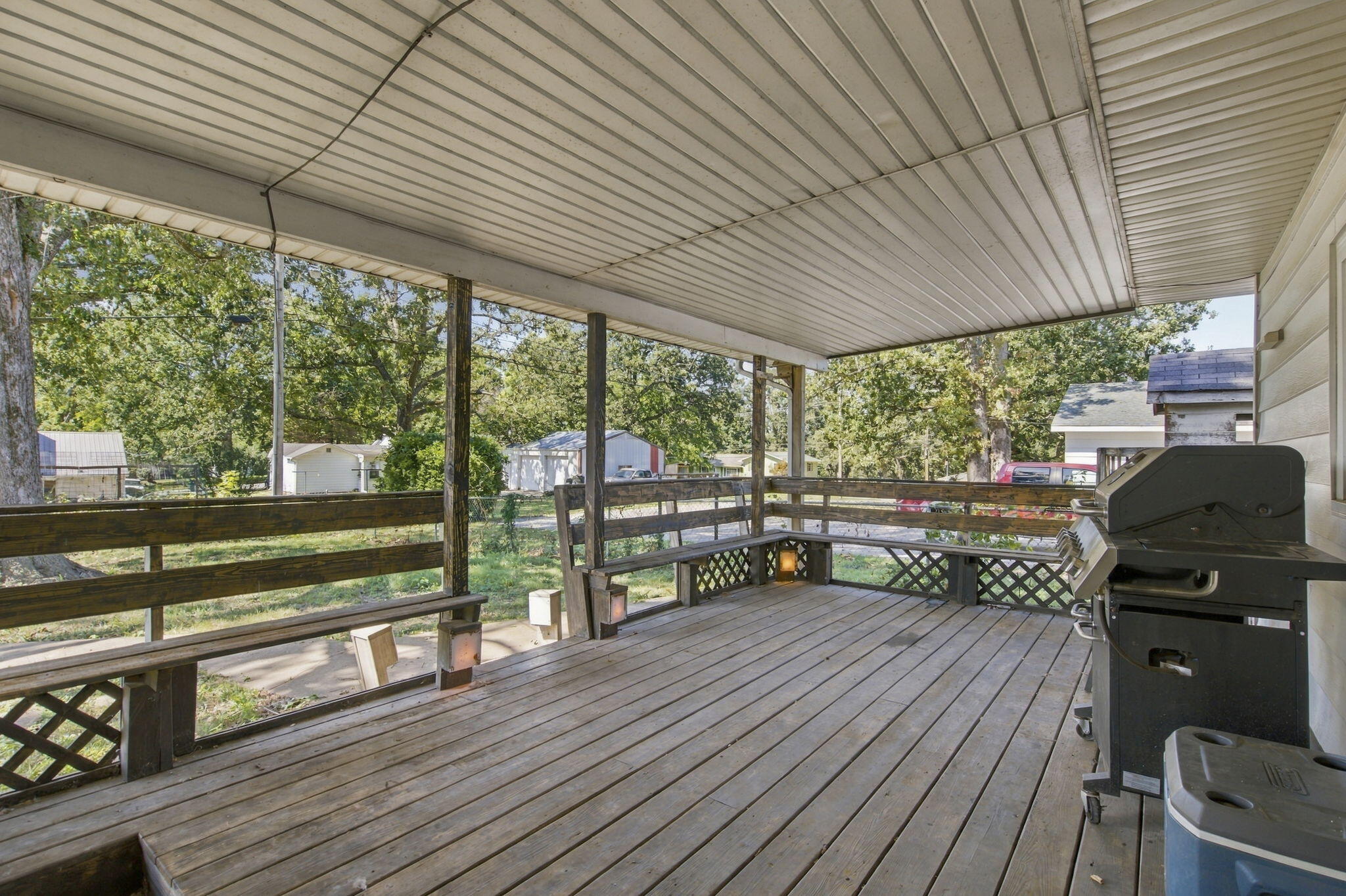 712 Agnes Street Property Photo 23