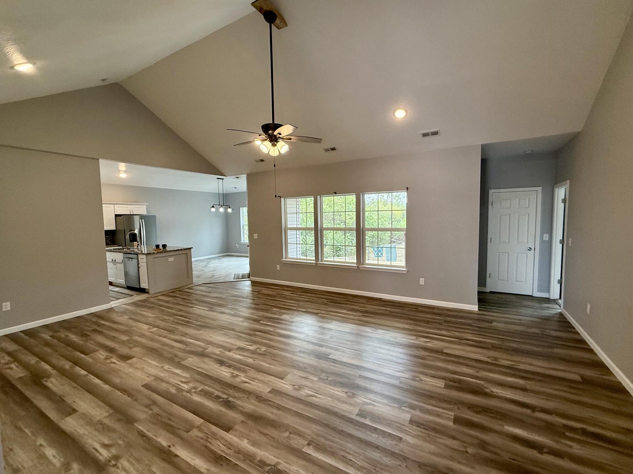 168 Crab Tree Lane Property Photo 4