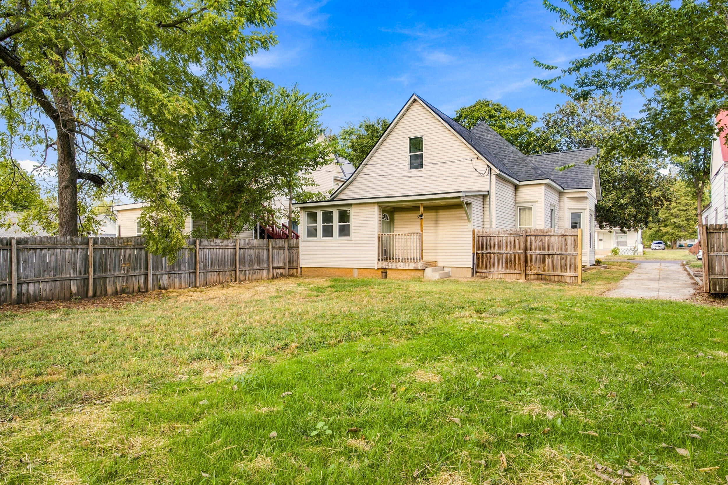 508 4th Street Property Photo 6