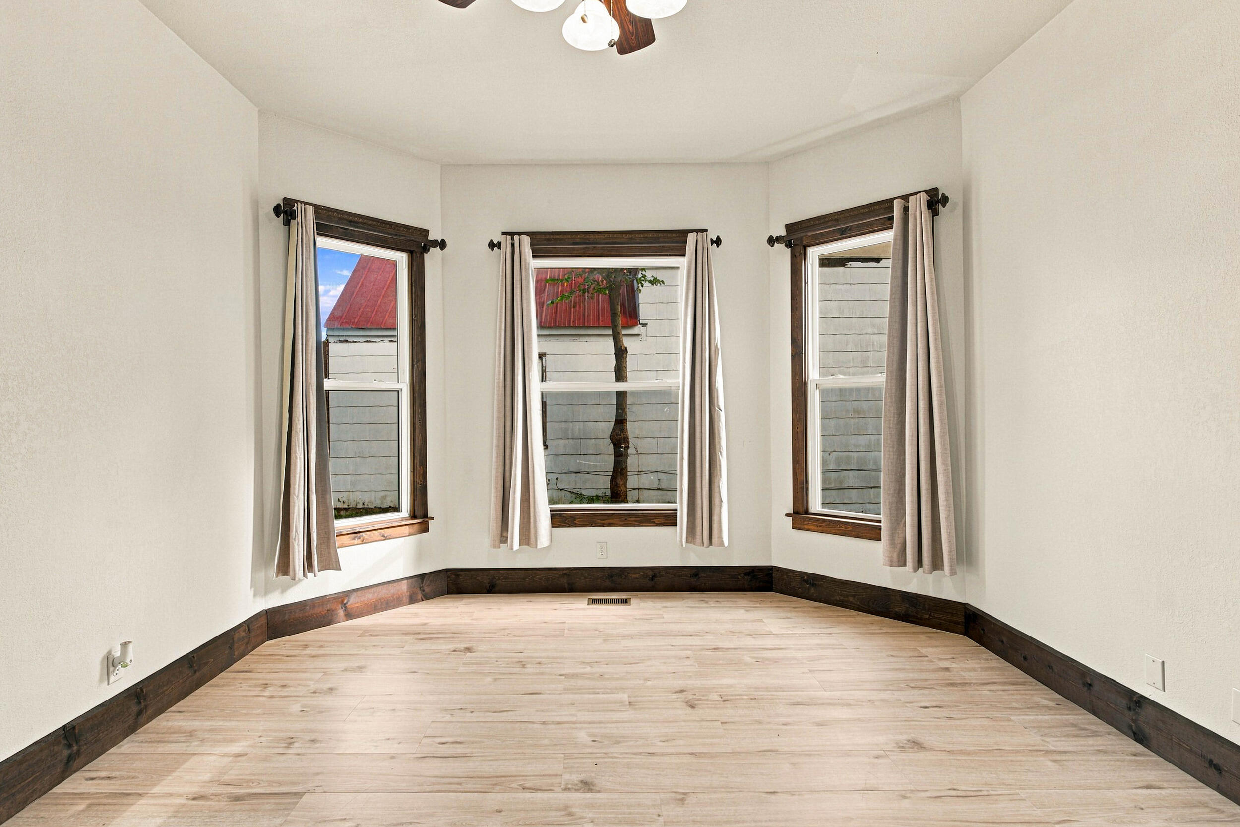 508 4th Street Property Photo 12