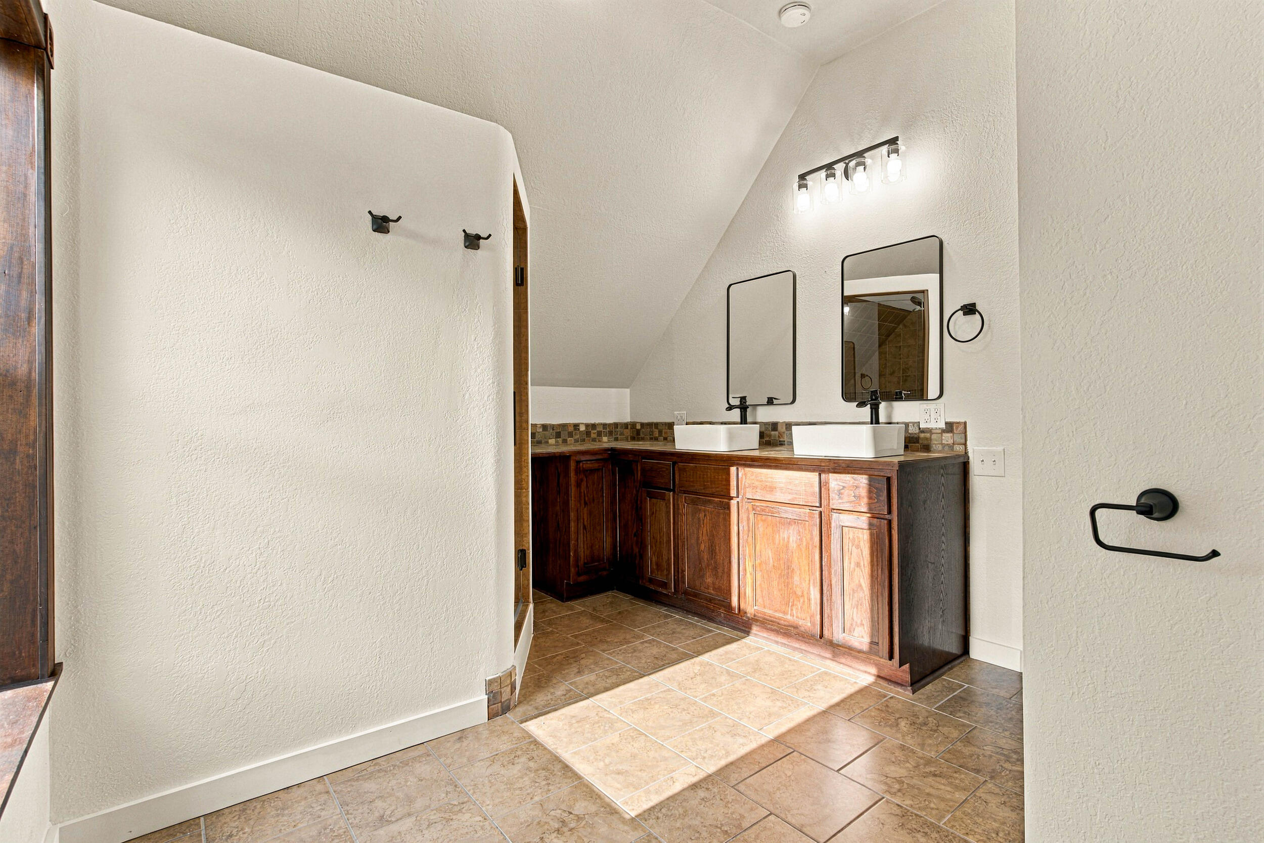 508 4th Street Property Photo 44