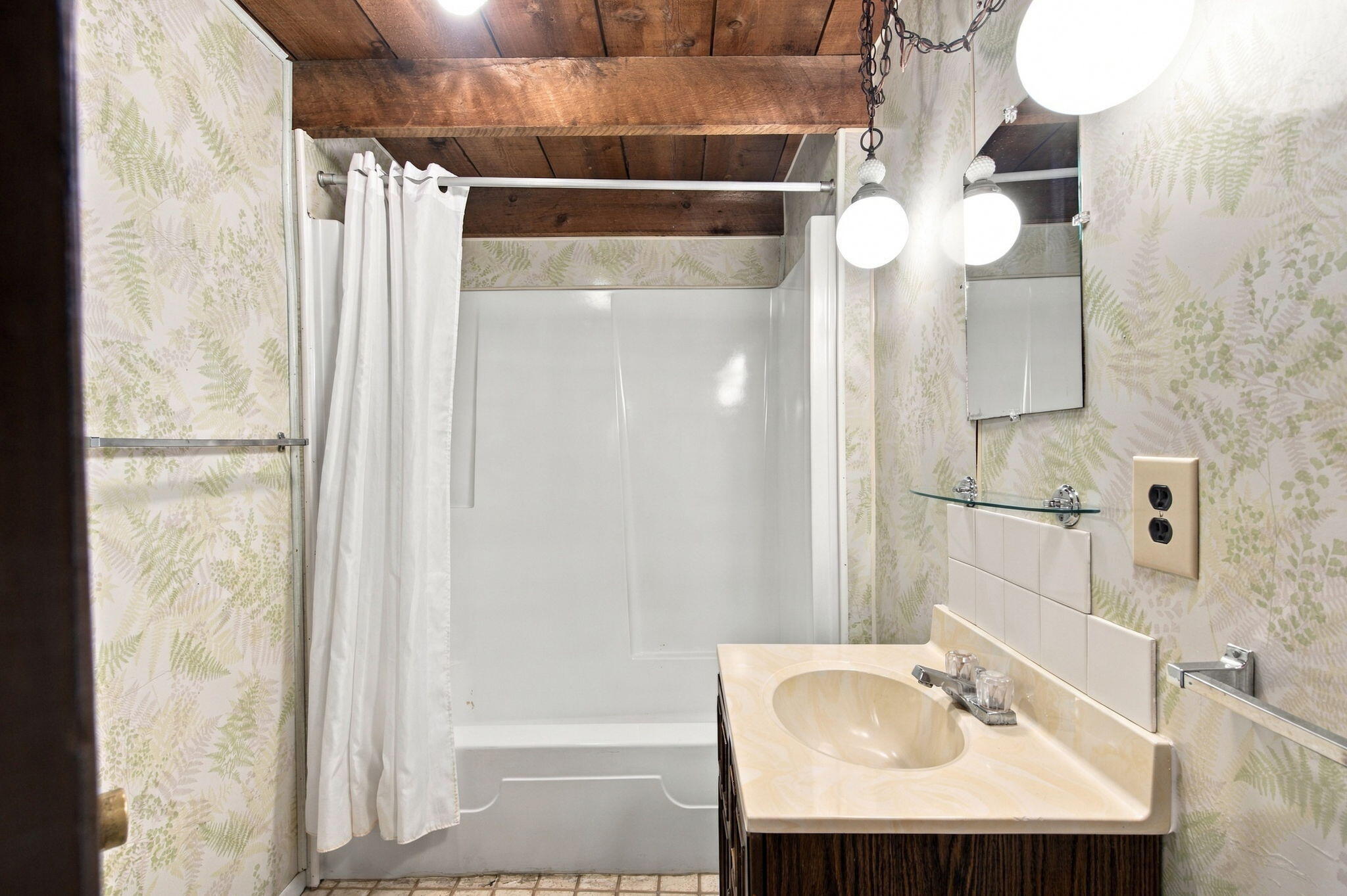 455 Eagle Drive Property Photo 8