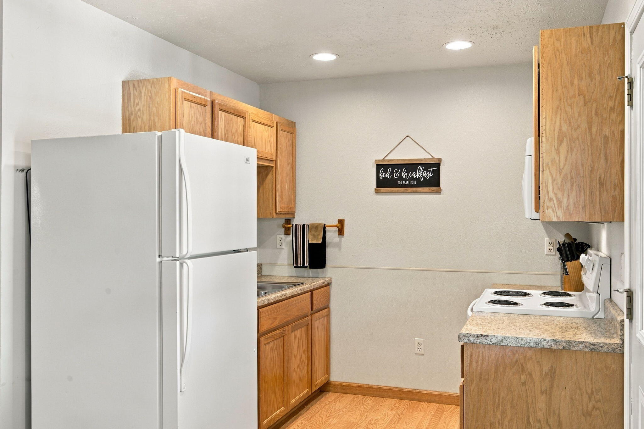 423 & 425 Eagle Drive Property Photo 17