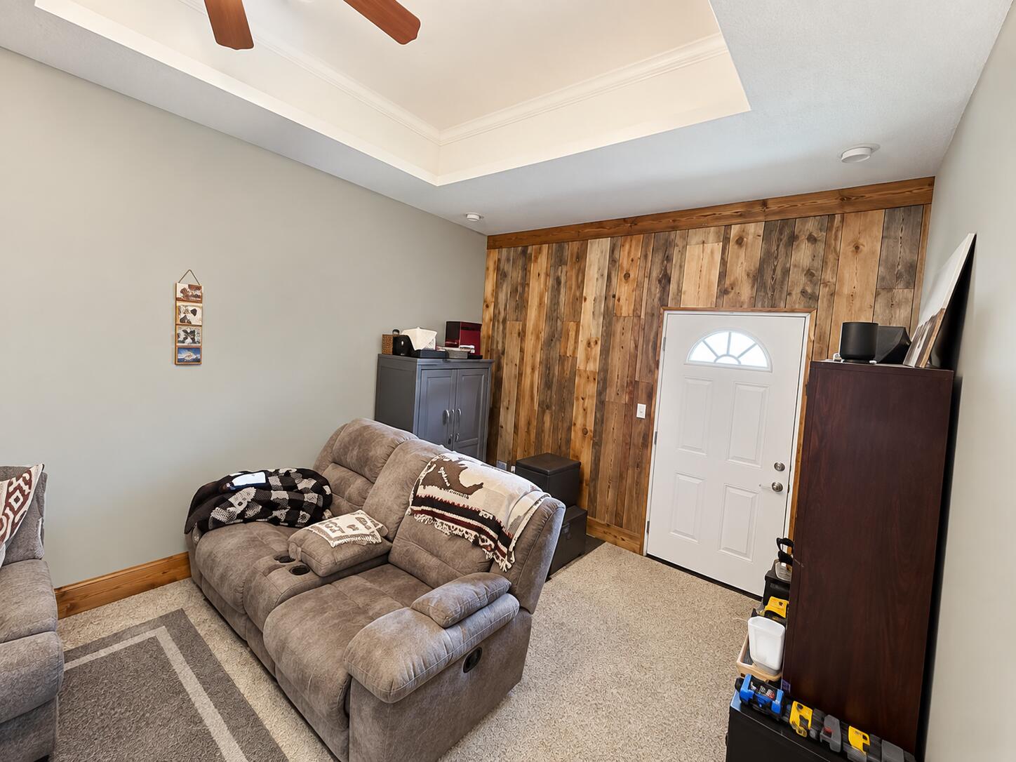 423 North Clark Street Property Photo 6