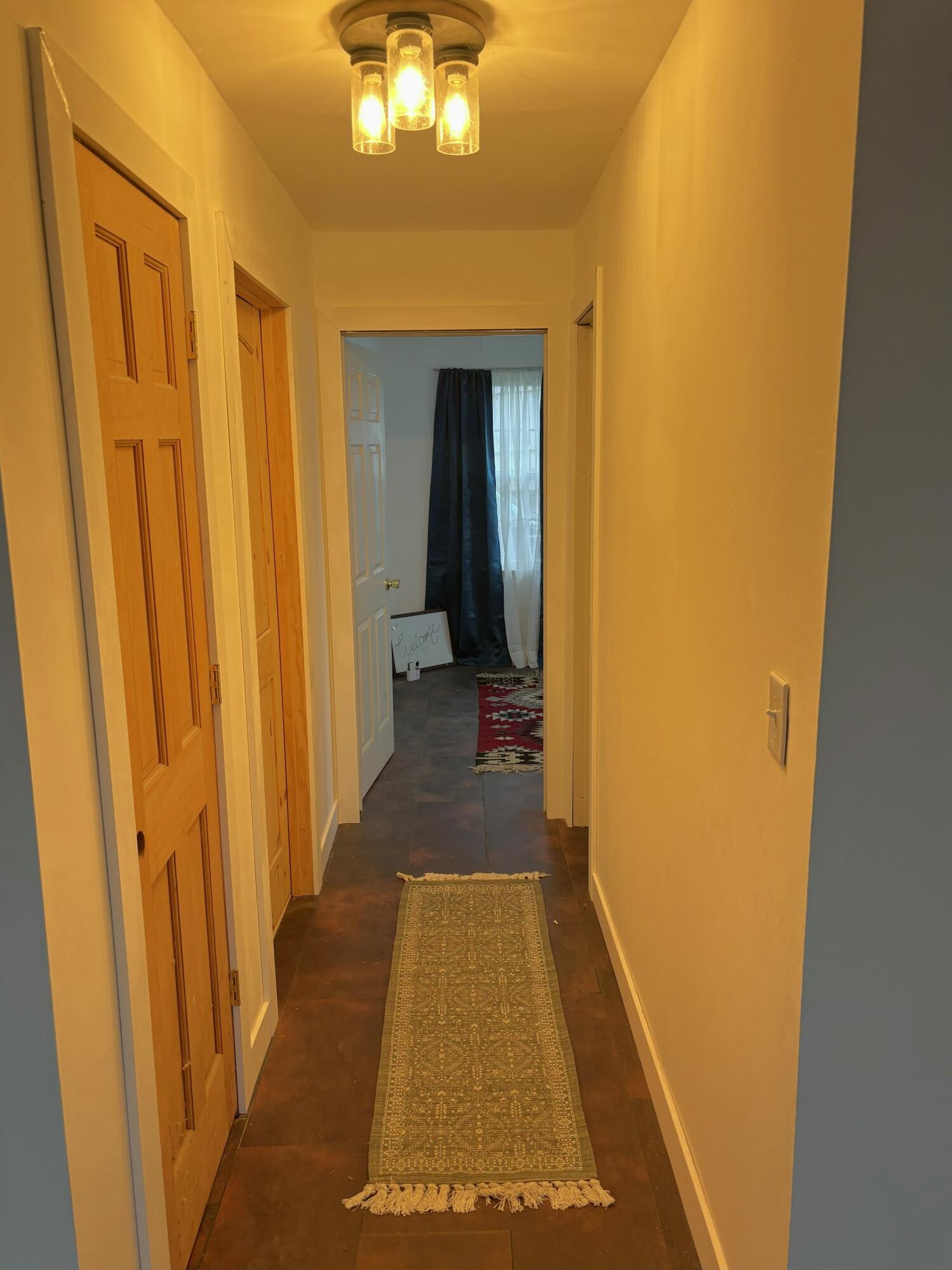202 East Grand Avenue Property Photo 25