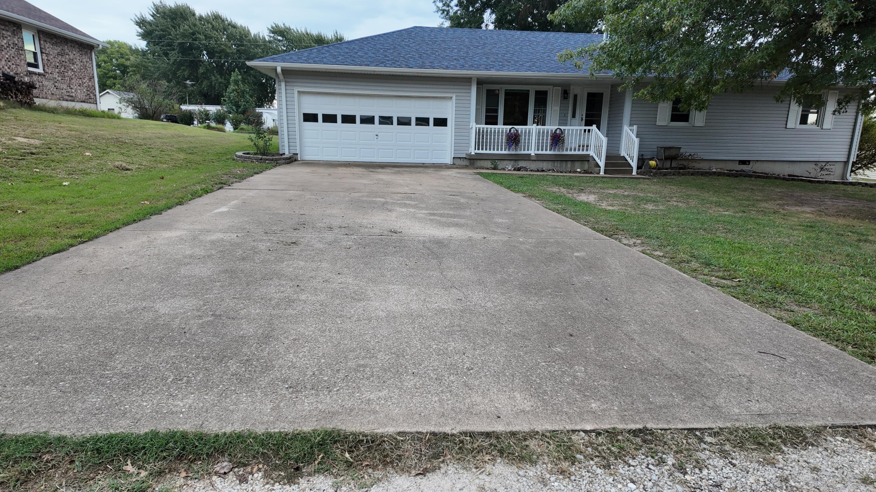 18663 Crawford Street Property Photo 7