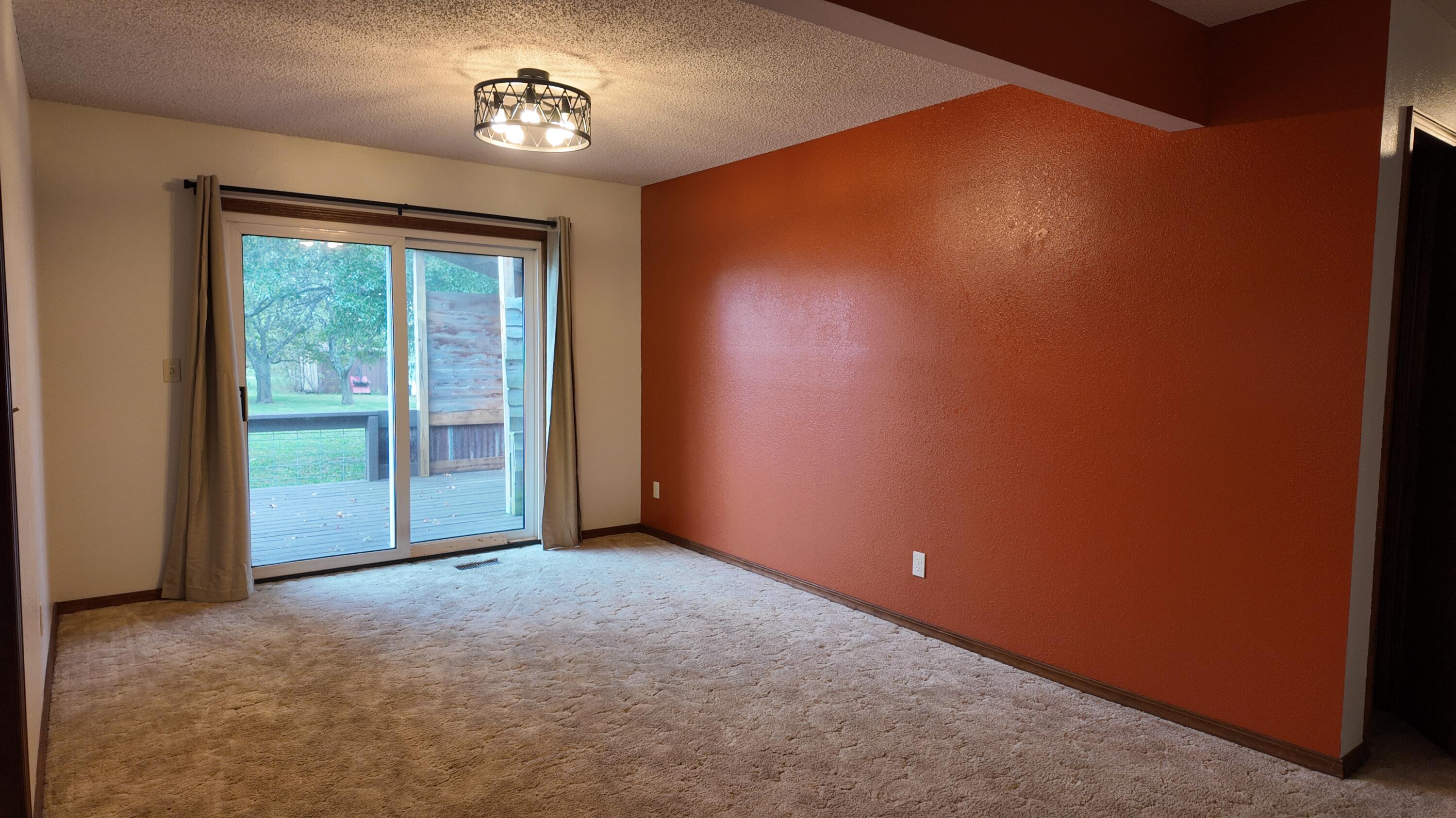 18663 Crawford Street Property Photo 12