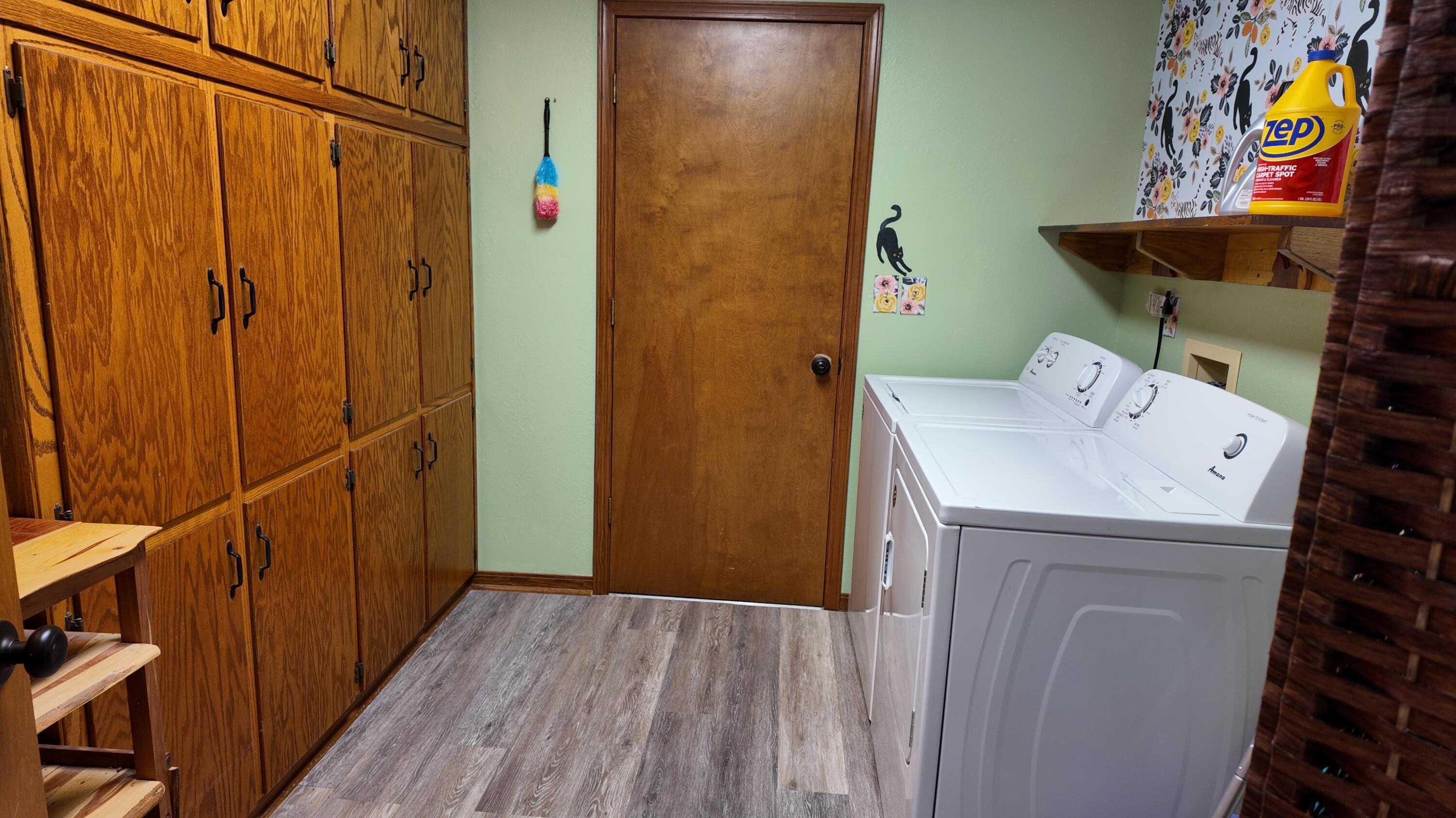 18663 Crawford Street Property Photo 16