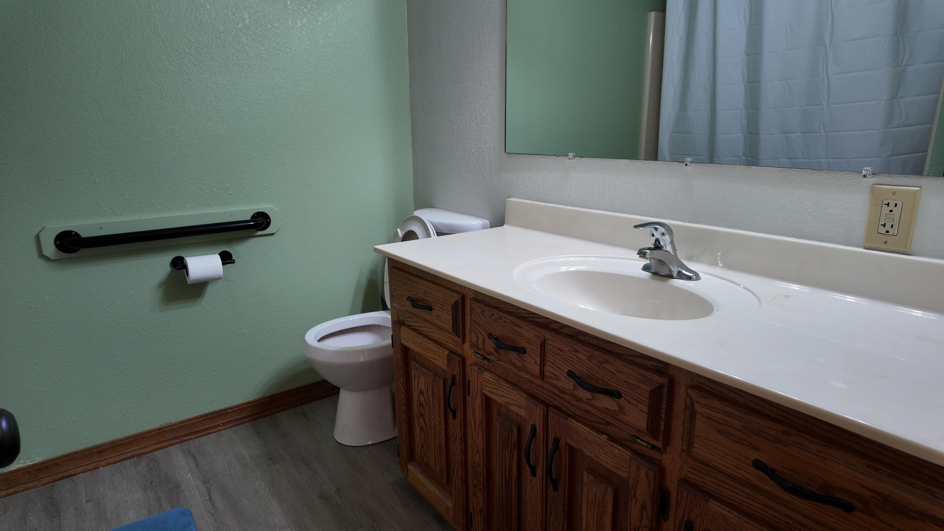 18663 Crawford Street Property Photo 19