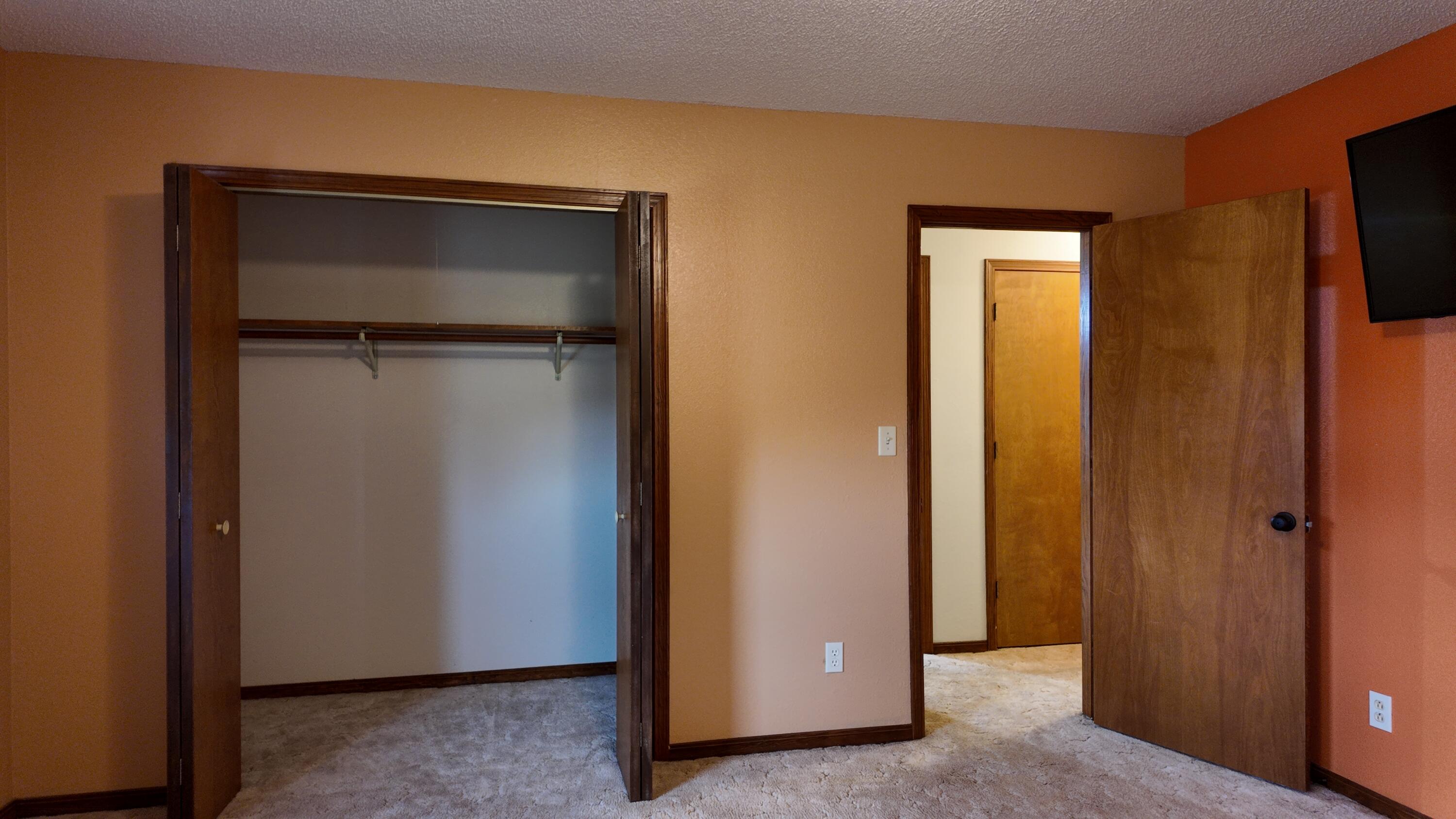 18663 Crawford Street Property Photo 26