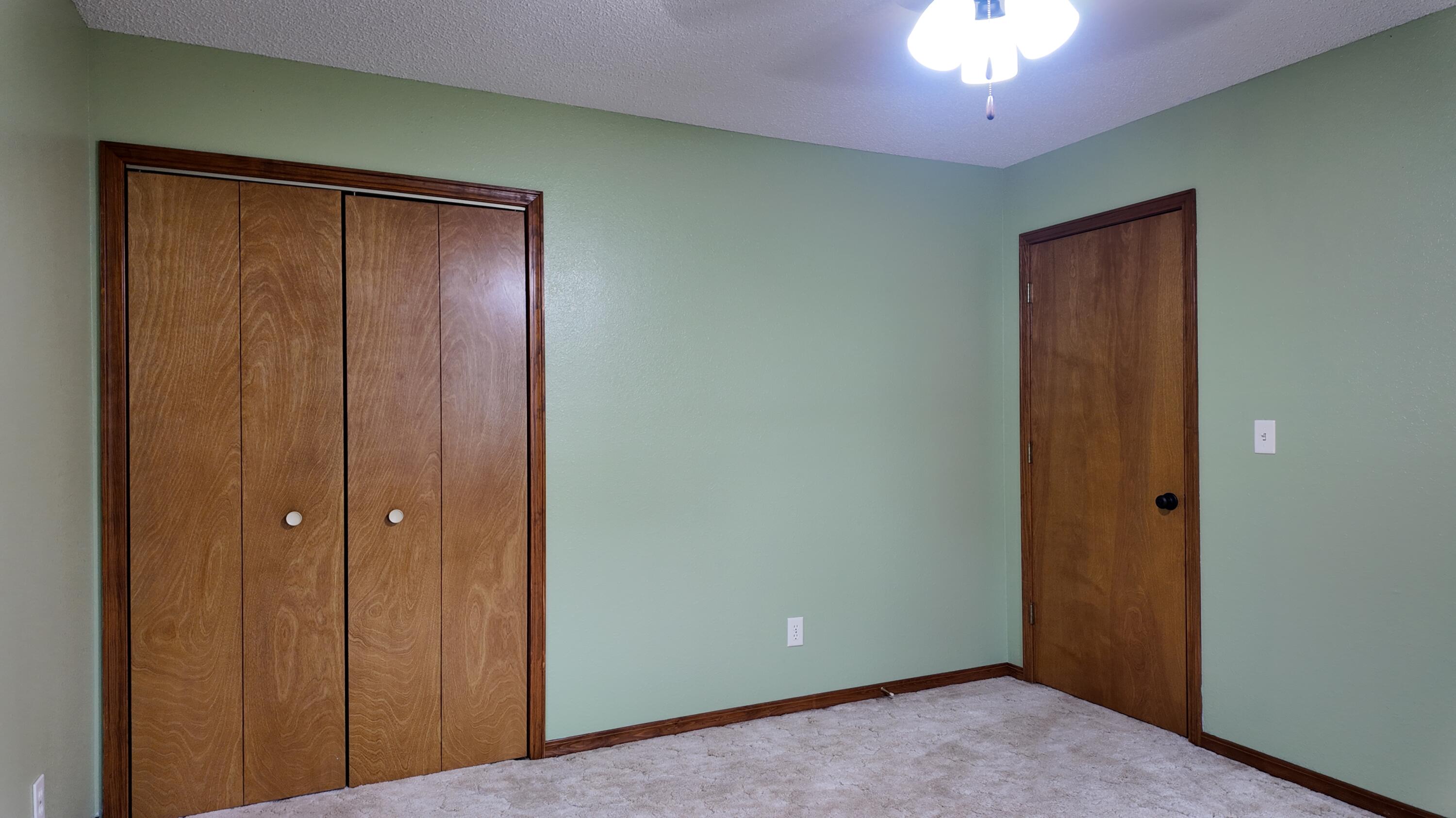 18663 Crawford Street Property Photo 33