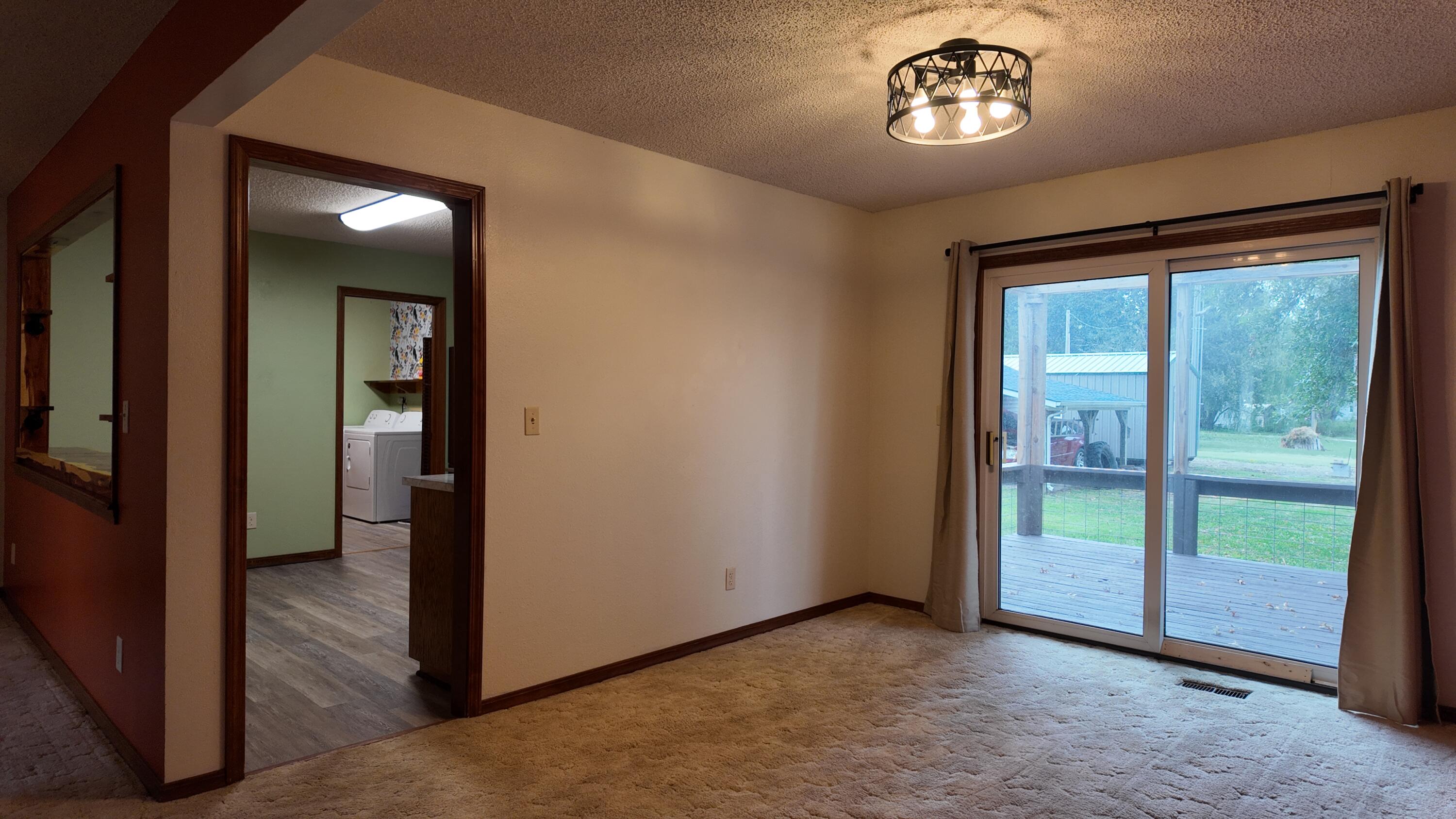 18663 Crawford Street Property Photo 34