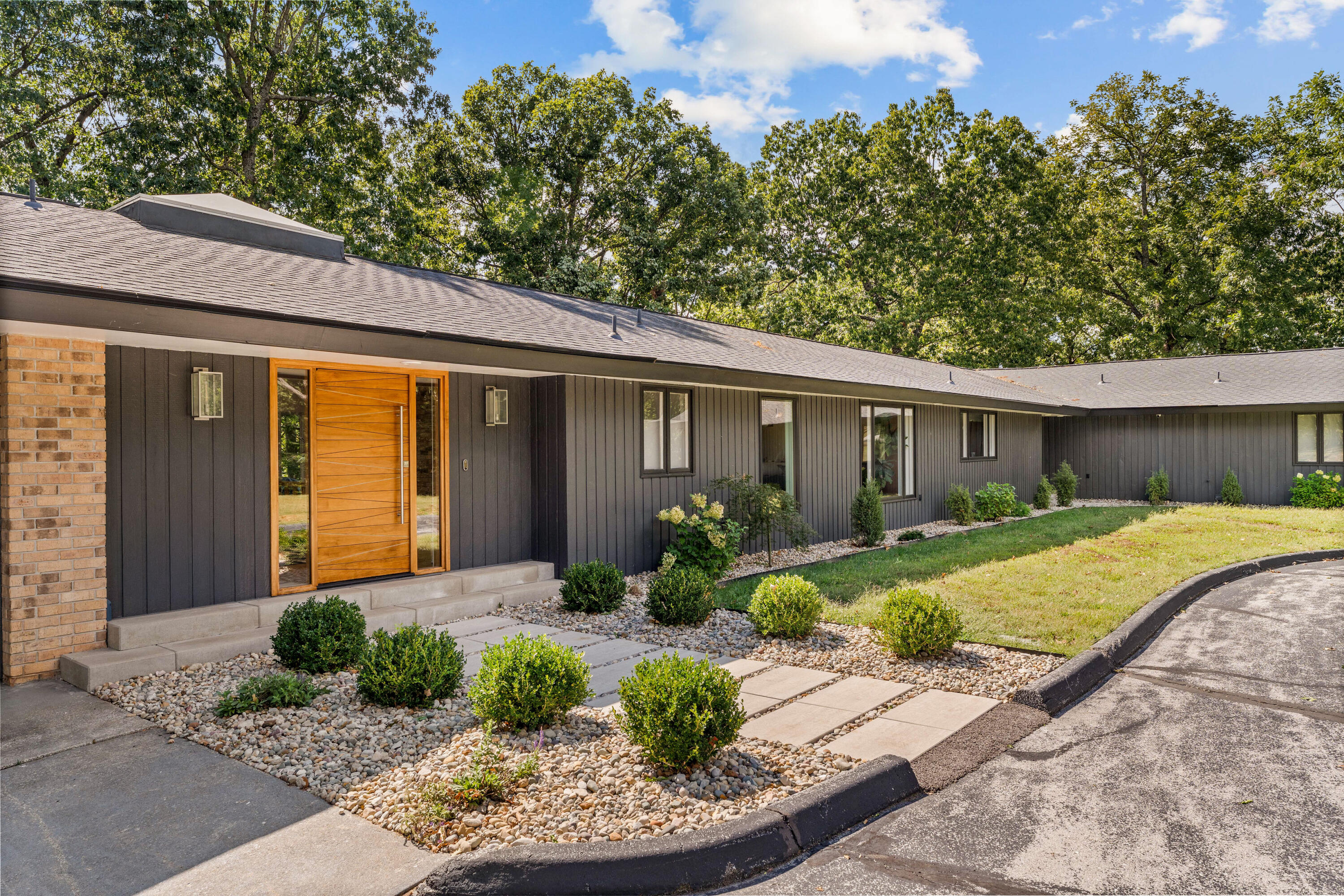 7353 East Fr 148 Property Photo 3
