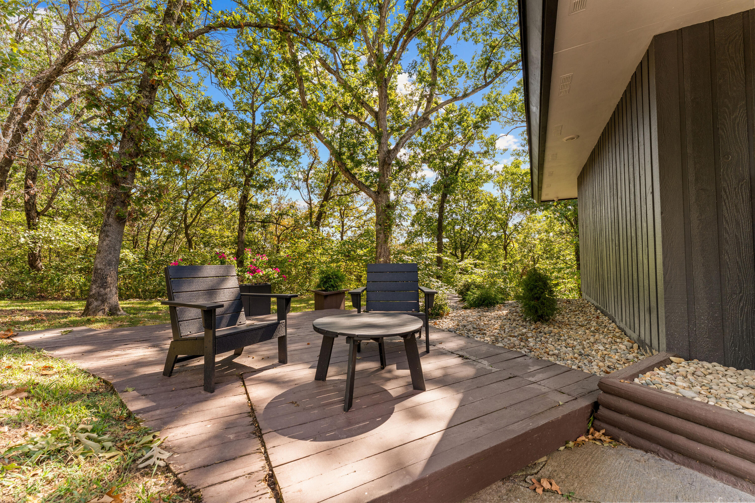 7353 East Fr 148 Property Photo 5