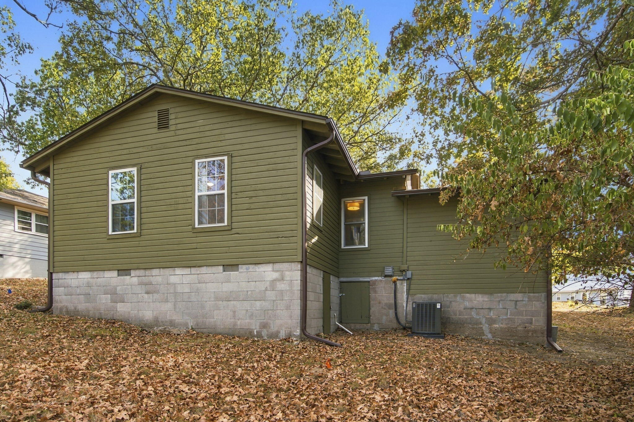 292 Lakeside Drive Property Photo 21