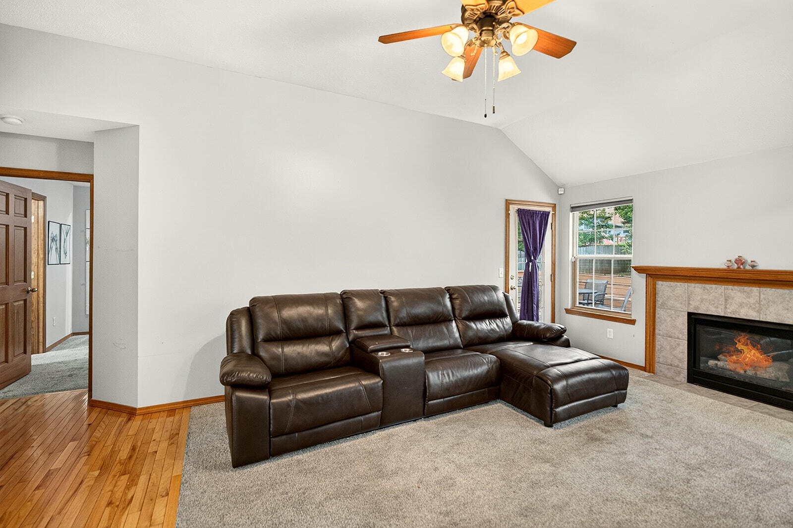 5761 South Fairview Avenue Property Photo 12