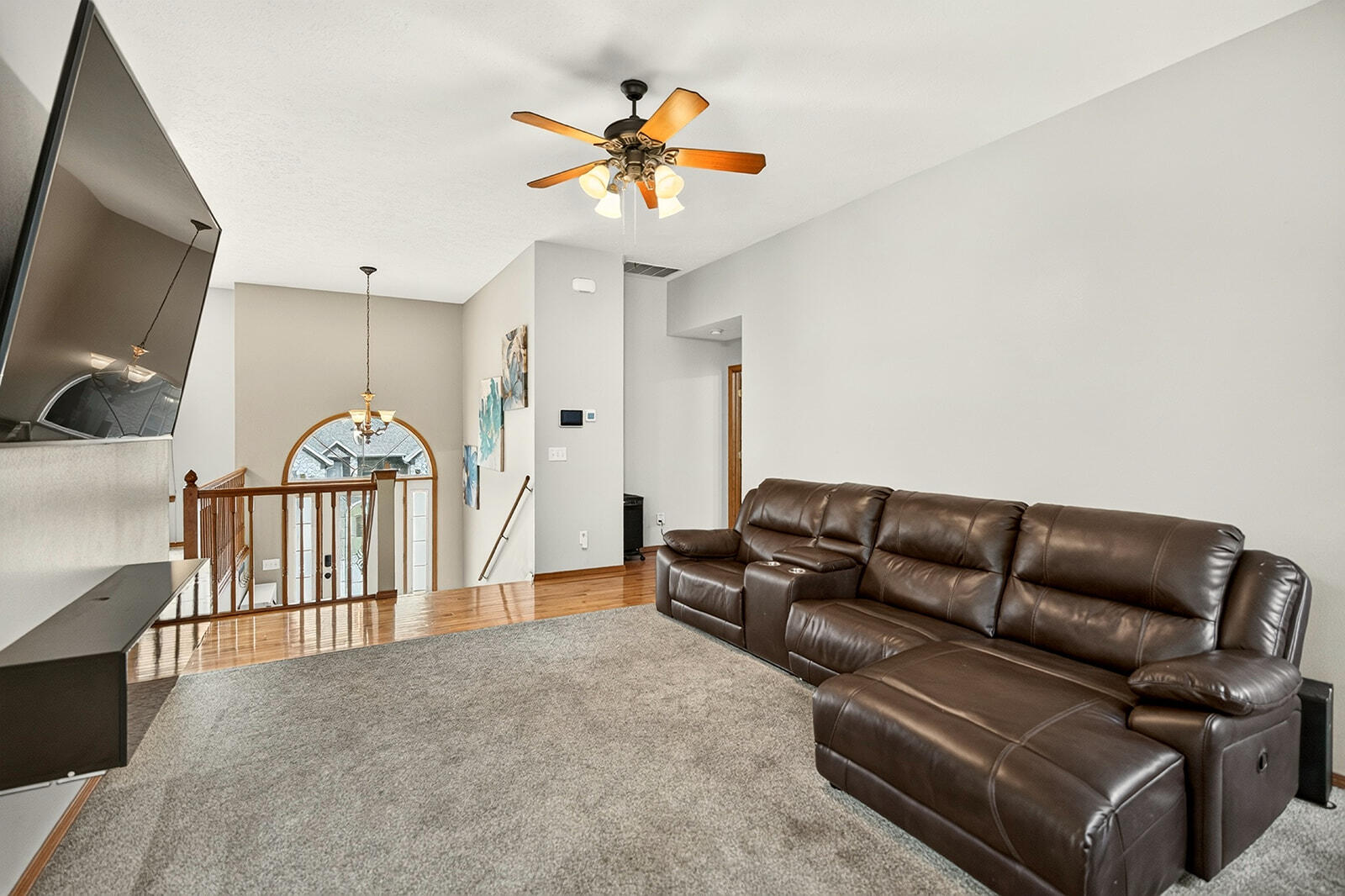 5761 South Fairview Avenue Property Photo 13