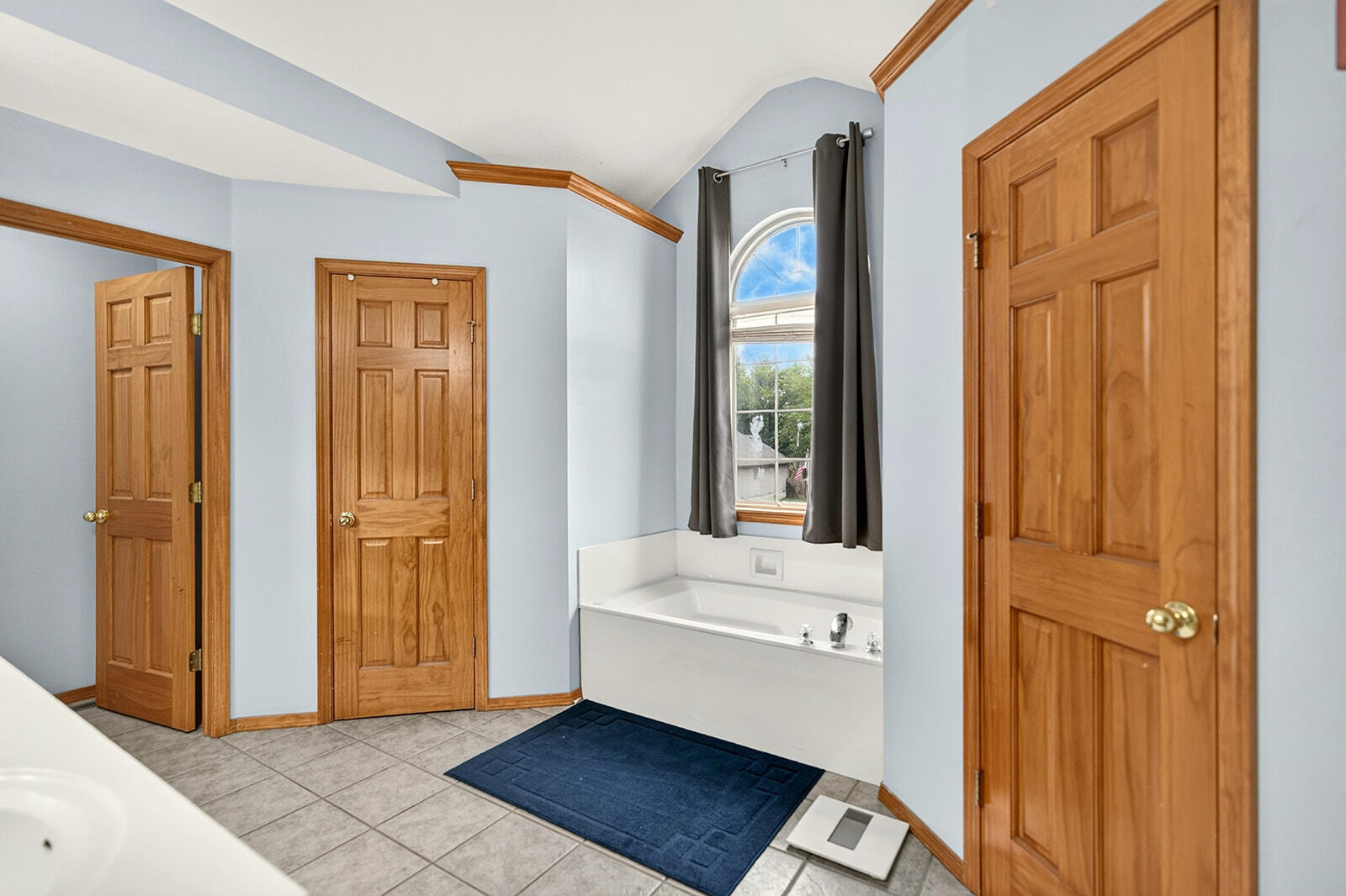 5761 South Fairview Avenue Property Photo 25