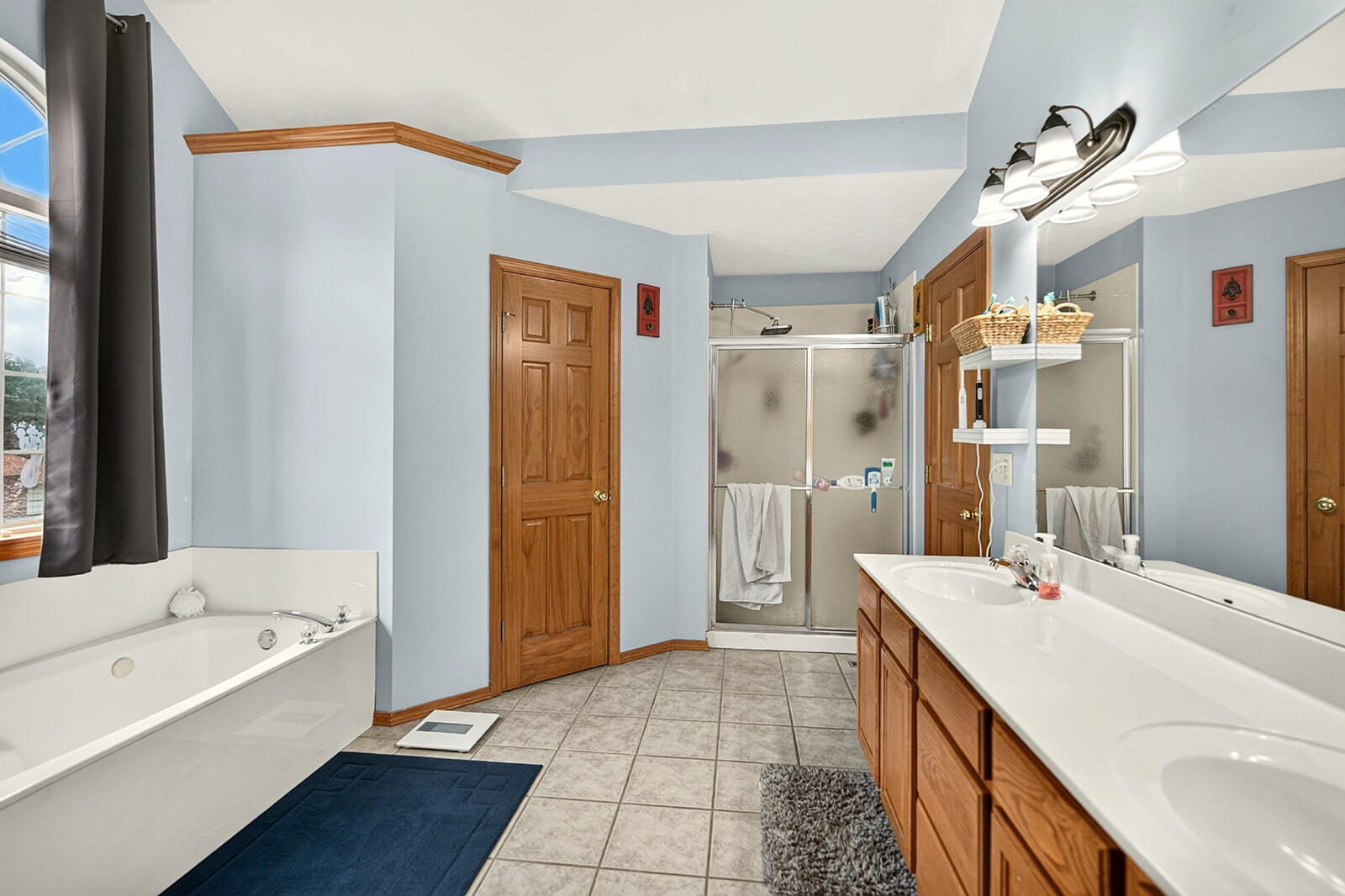 5761 South Fairview Avenue Property Photo 26