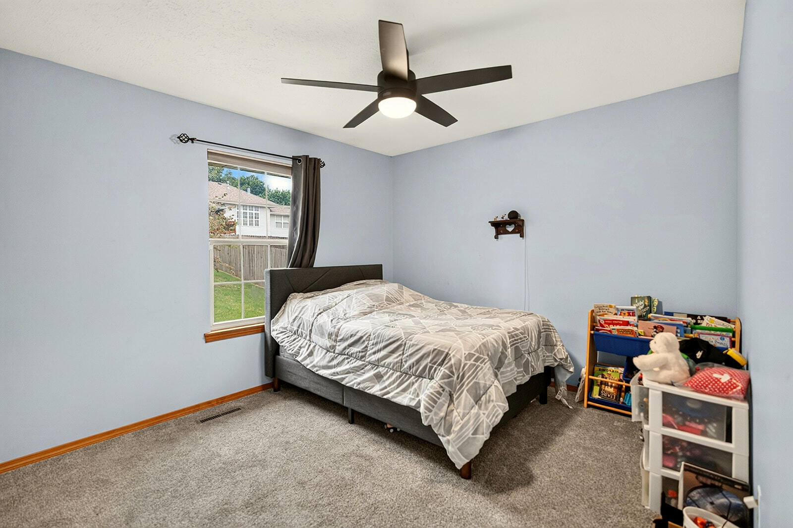 5761 South Fairview Avenue Property Photo 30