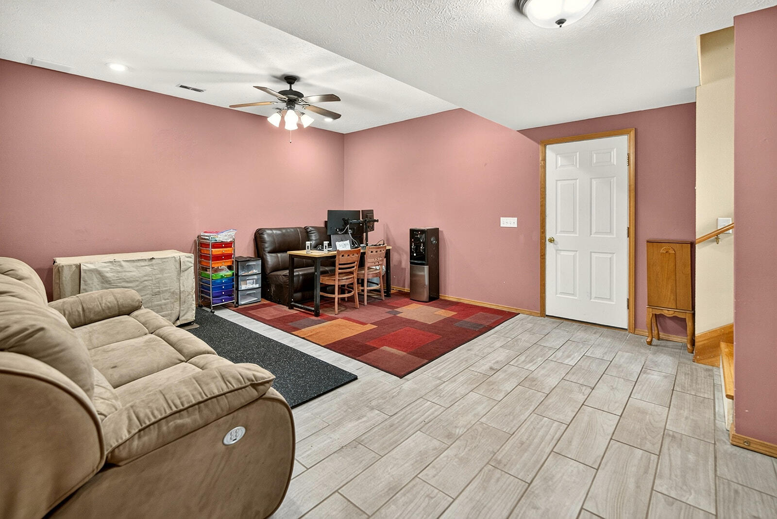 5761 South Fairview Avenue Property Photo 32