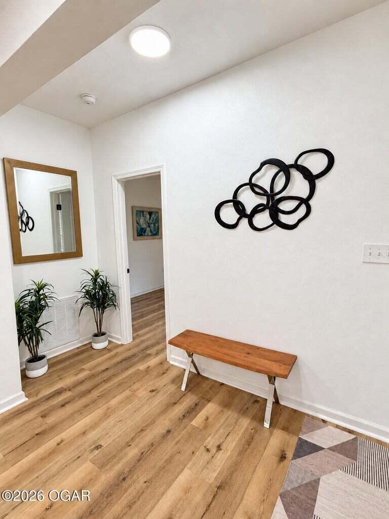 2650 East 8th Street Property Photo 2