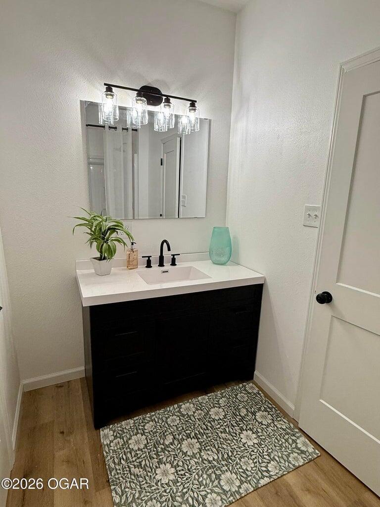 2650 East 8th Street Property Photo 12