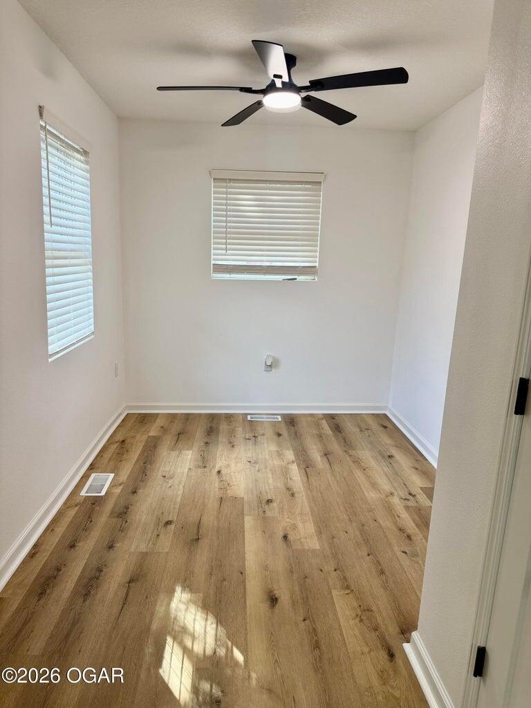 2650 East 8th Street Property Photo 18