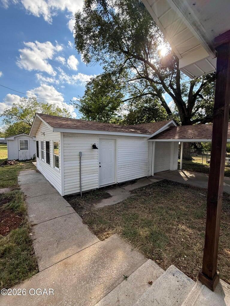 2650 East 8th Street Property Photo 21