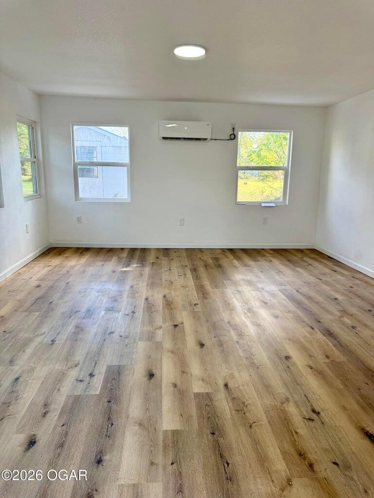 2650 East 8th Street Property Photo 24