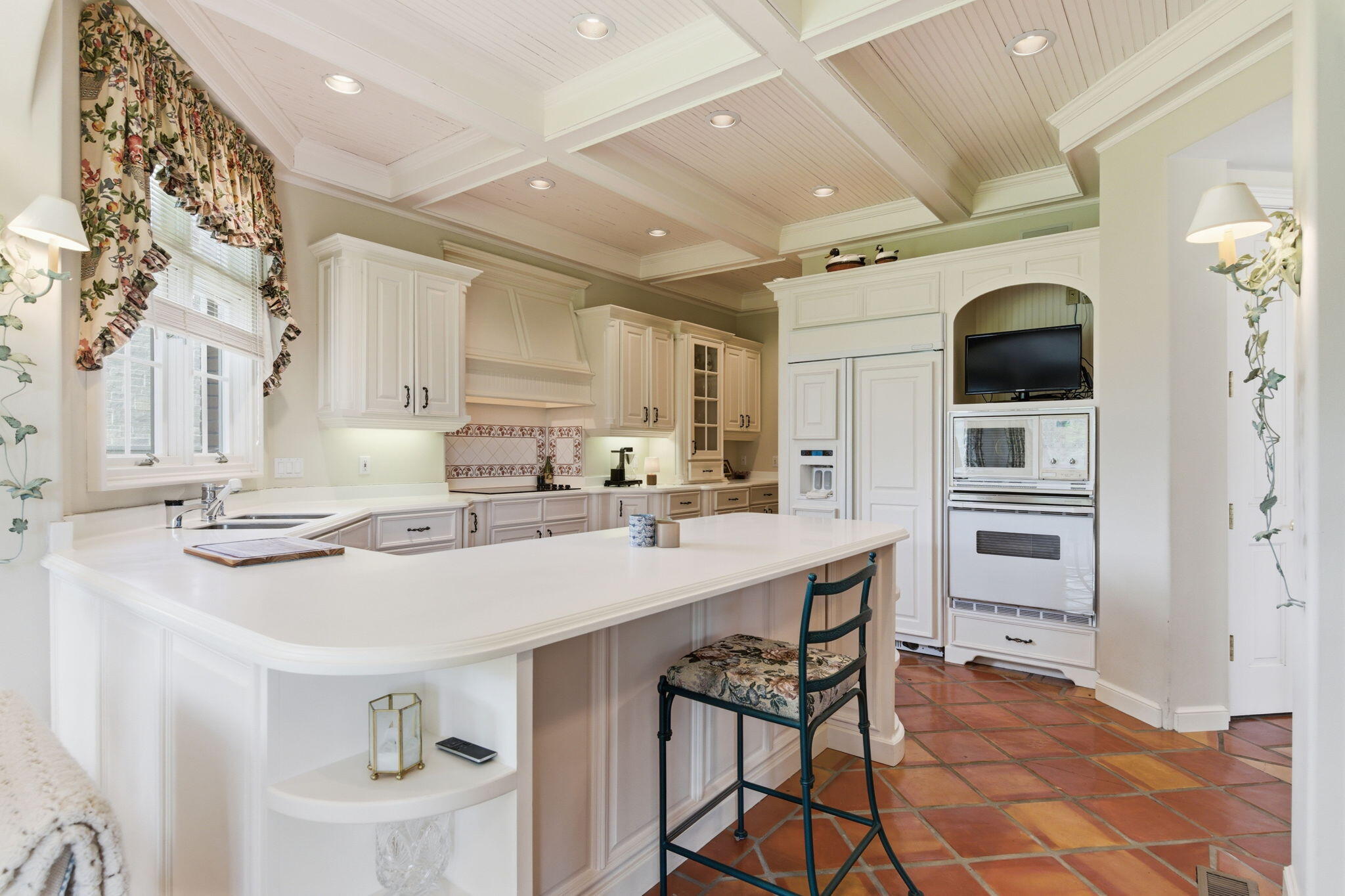 5722 South Castlebay Drive Property Photo 14