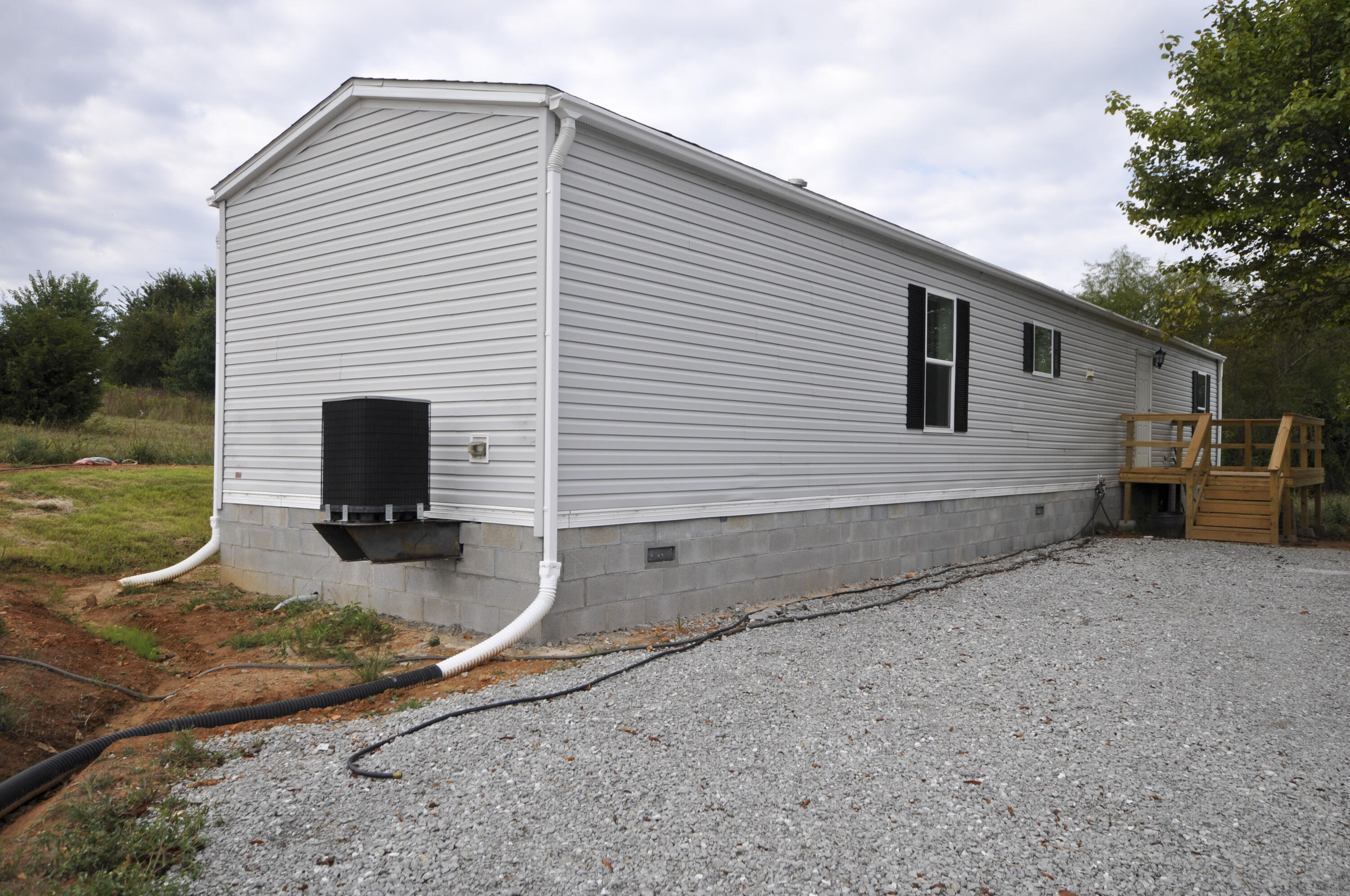 7641 Blockade Village North Property Photo 3