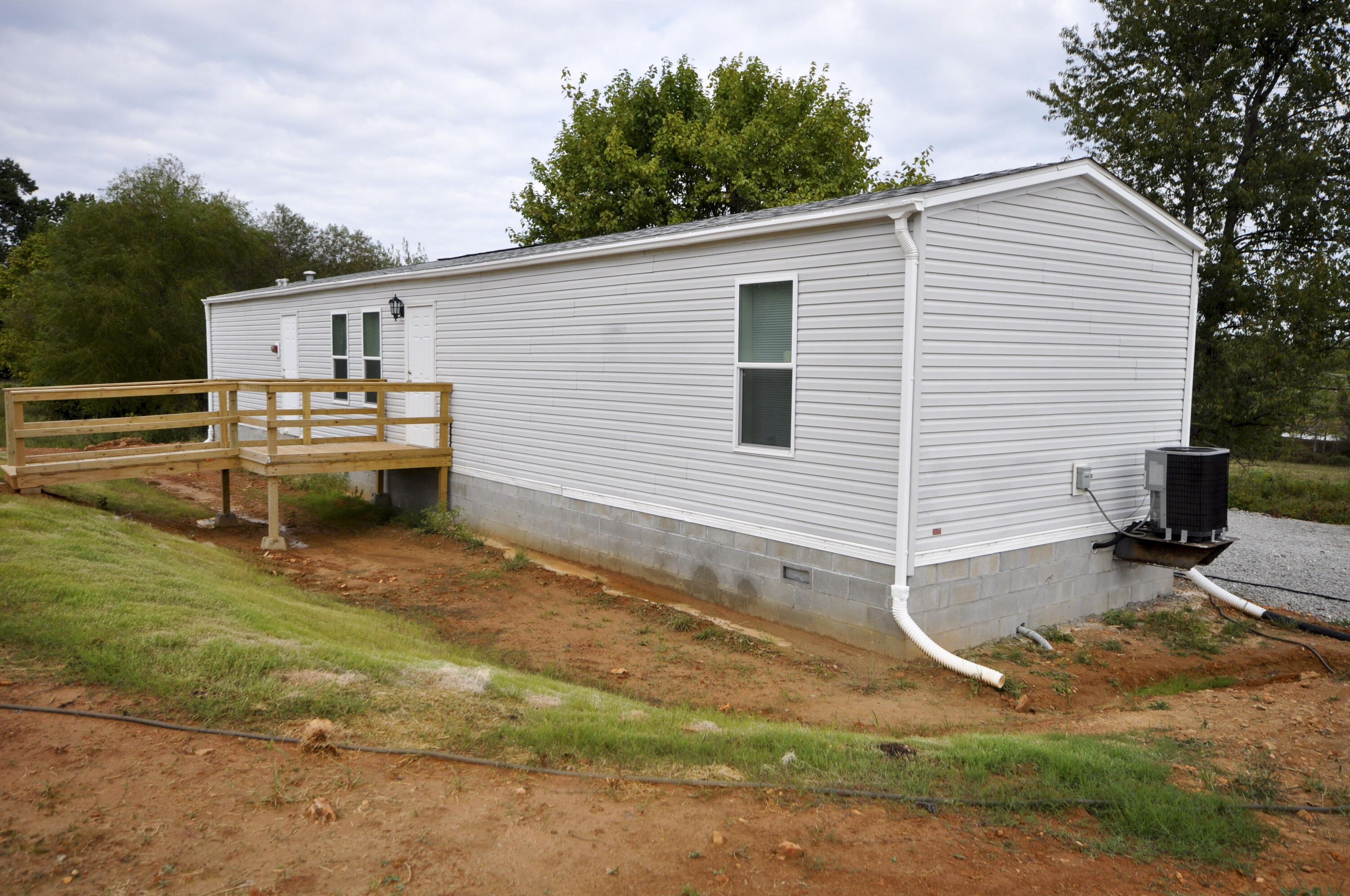 7641 Blockade Village North Property Photo 5