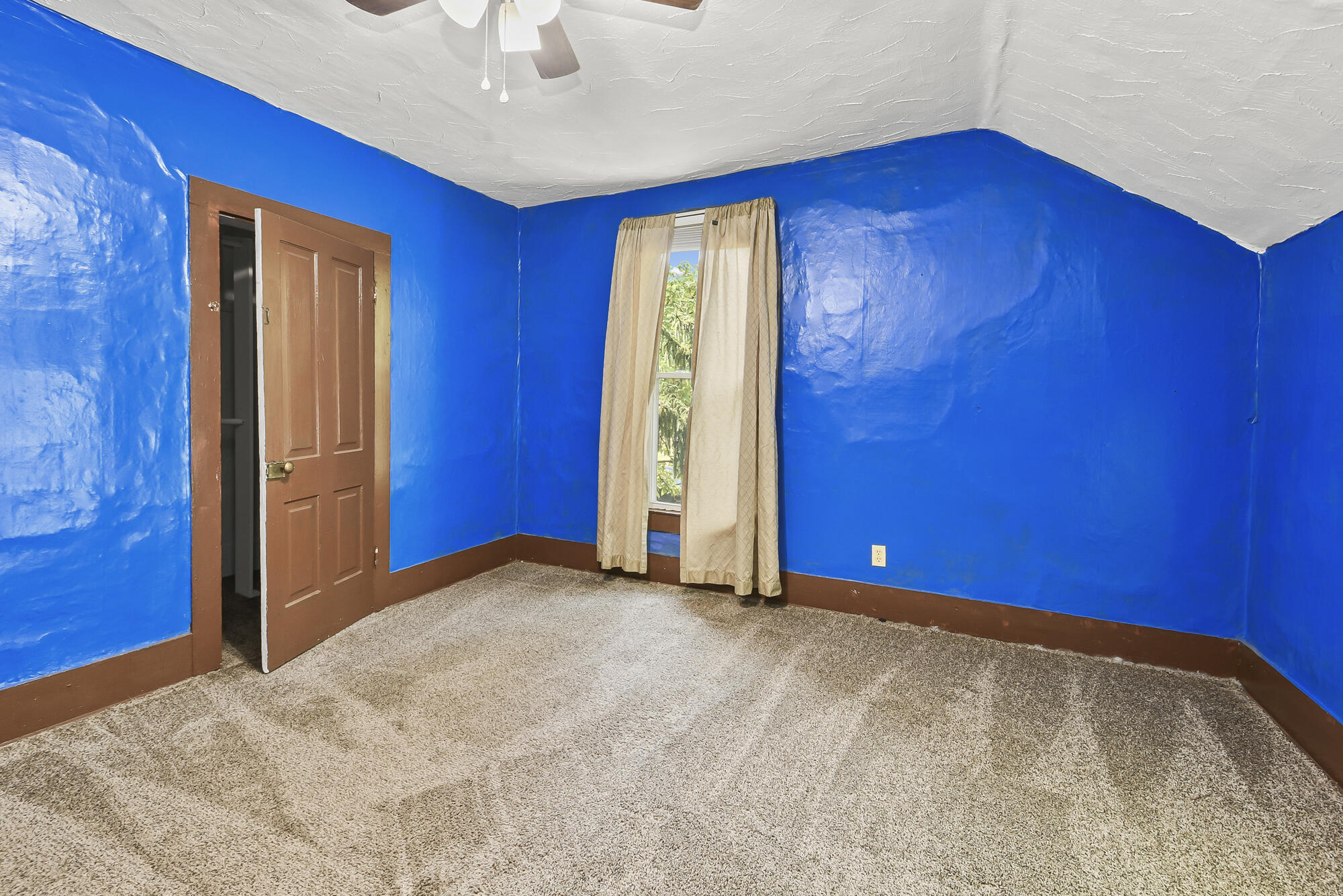 1908 North Robberson Avenue Property Photo 21